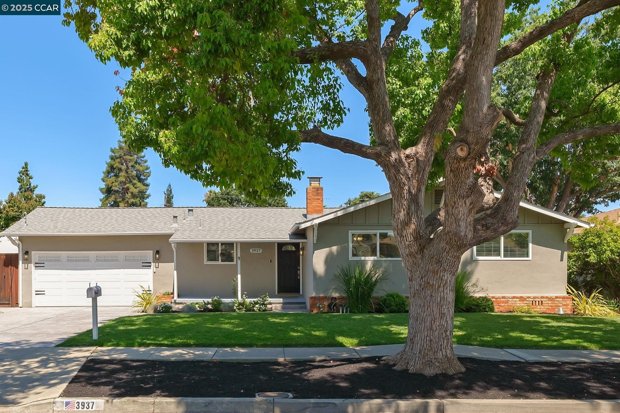 Detail Gallery Image 35 of 38 For 3937 Majestic Dr, Concord,  CA 94519-1213 - 3 Beds | 2 Baths