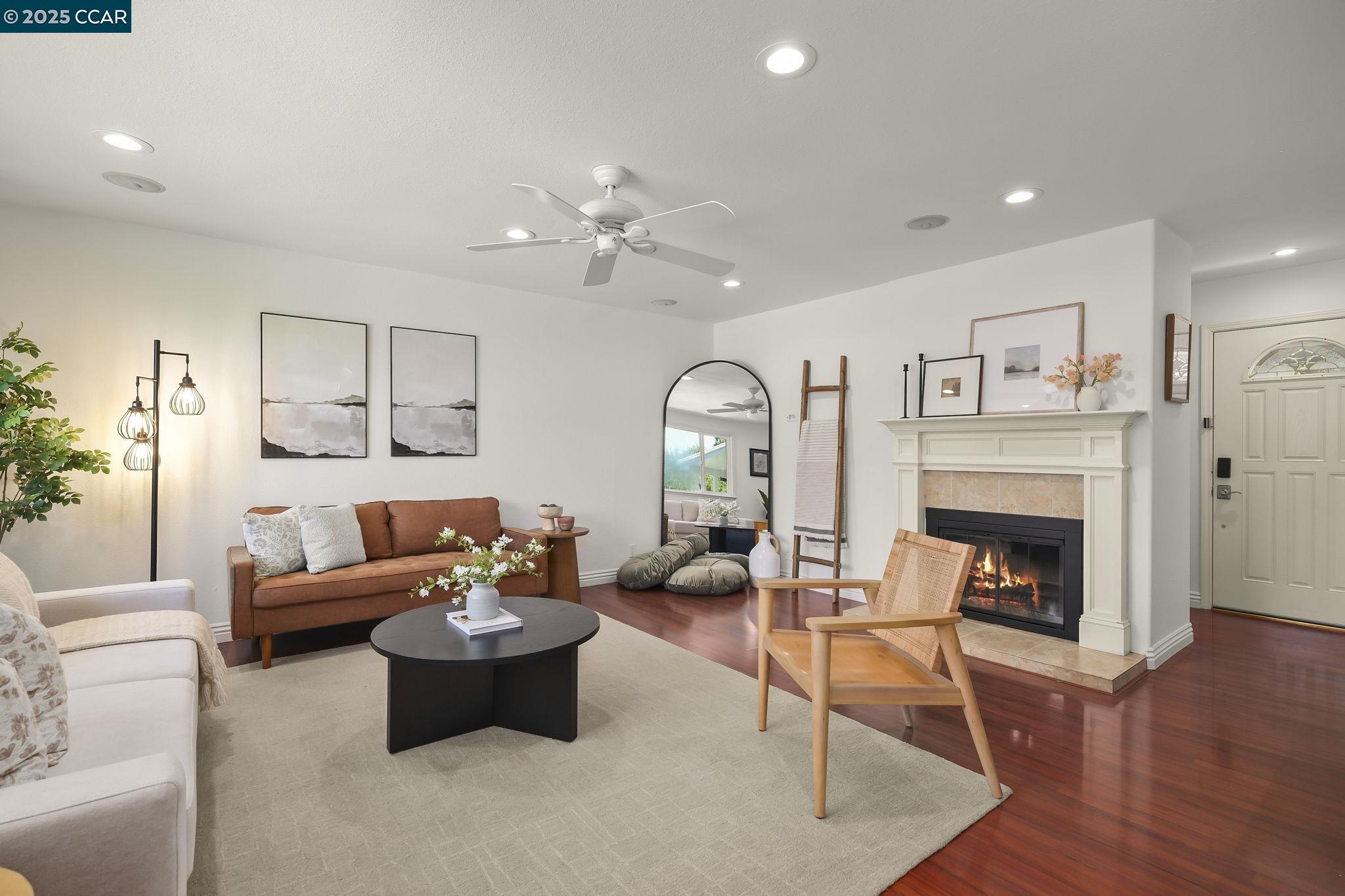 Detail Gallery Image 5 of 38 For 3937 Majestic Dr, Concord,  CA 94519-1213 - 3 Beds | 2 Baths