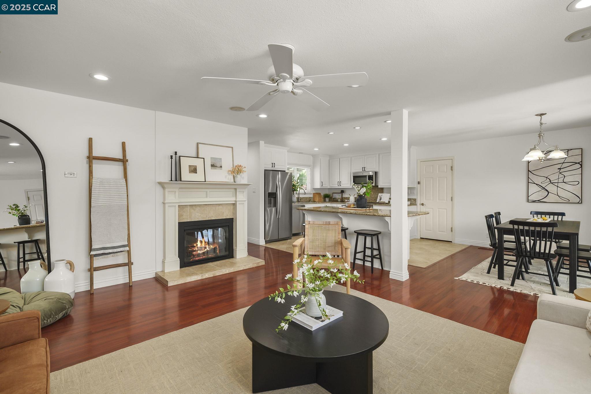 Detail Gallery Image 6 of 38 For 3937 Majestic Dr, Concord,  CA 94519-1213 - 3 Beds | 2 Baths