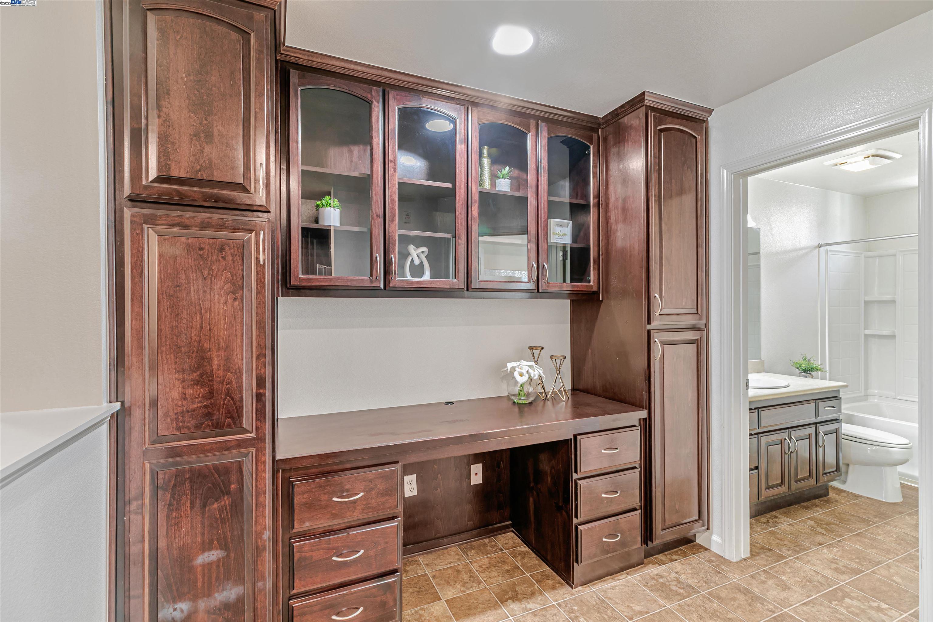 Detail Gallery Image 16 of 46 For 40733 Greystone Ter, Fremont,  CA 94538 - 4 Beds | 4 Baths