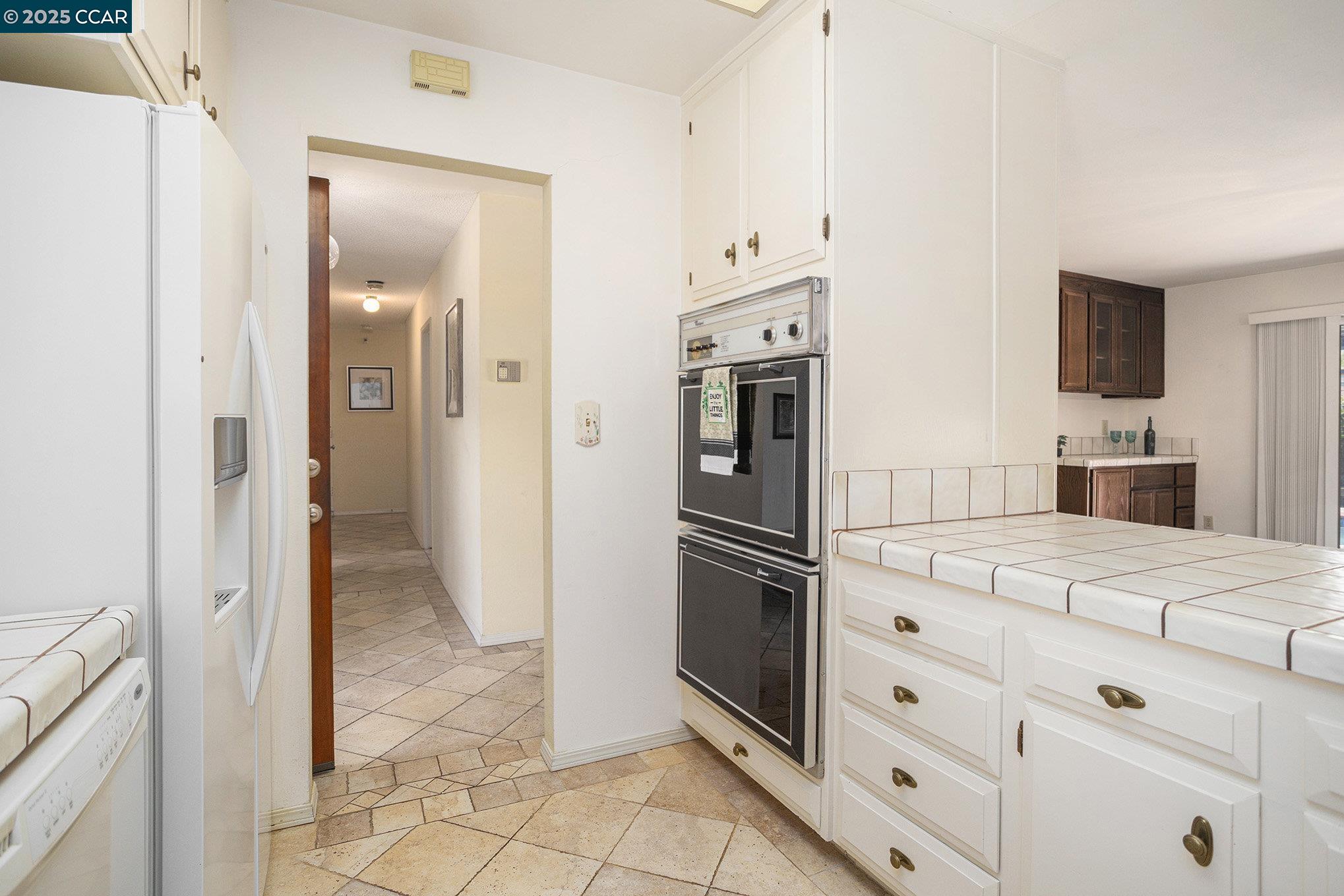 3323 Diablo Cir, Pinole, California 94564, 3 Bedrooms Bedrooms, 8 Rooms Rooms,2 BathroomsBathrooms,Residential,For Sale,3323 Diablo Cir,41105310