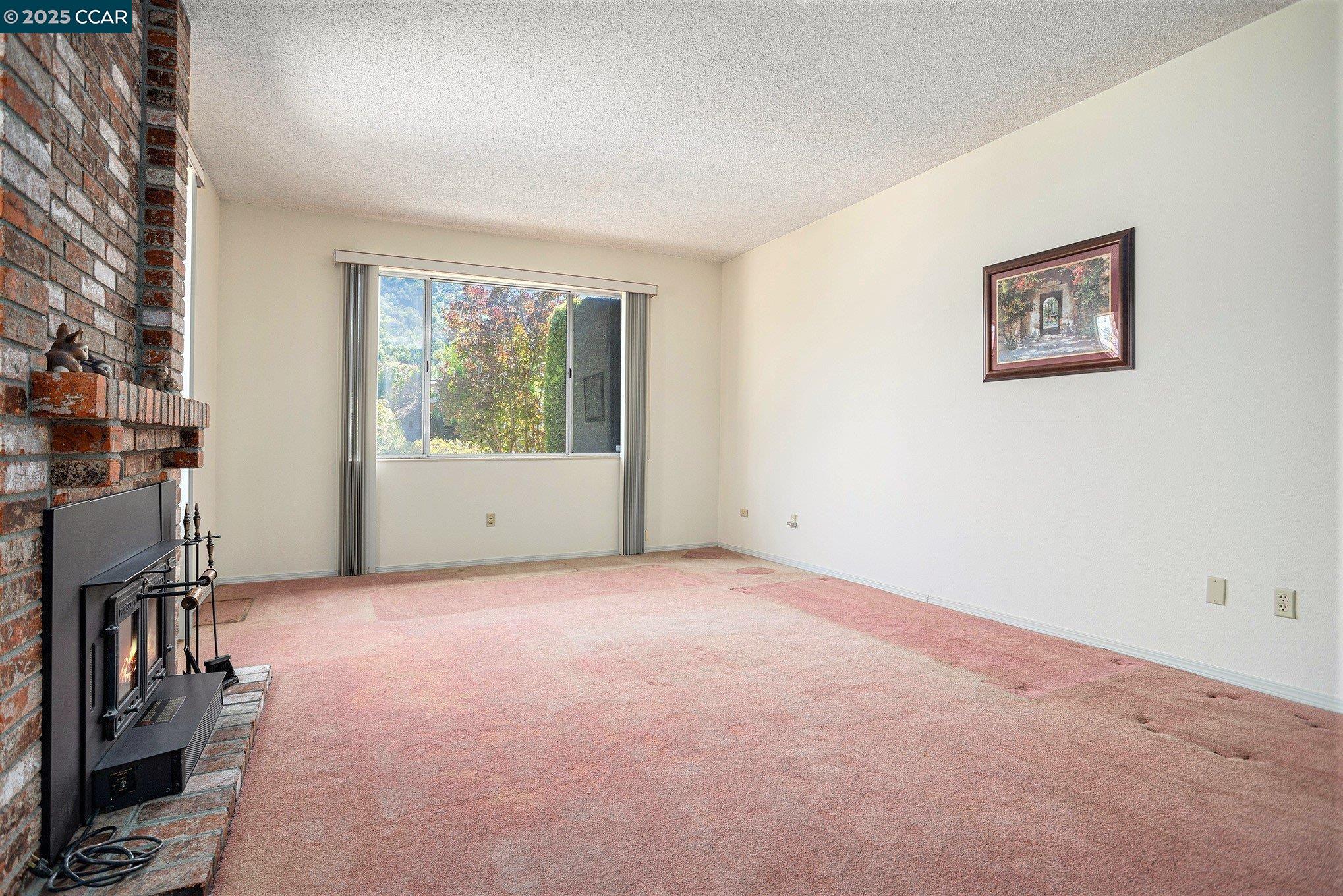 3323 Diablo Cir, Pinole, California 94564, 3 Bedrooms Bedrooms, 8 Rooms Rooms,2 BathroomsBathrooms,Residential,For Sale,3323 Diablo Cir,41105310