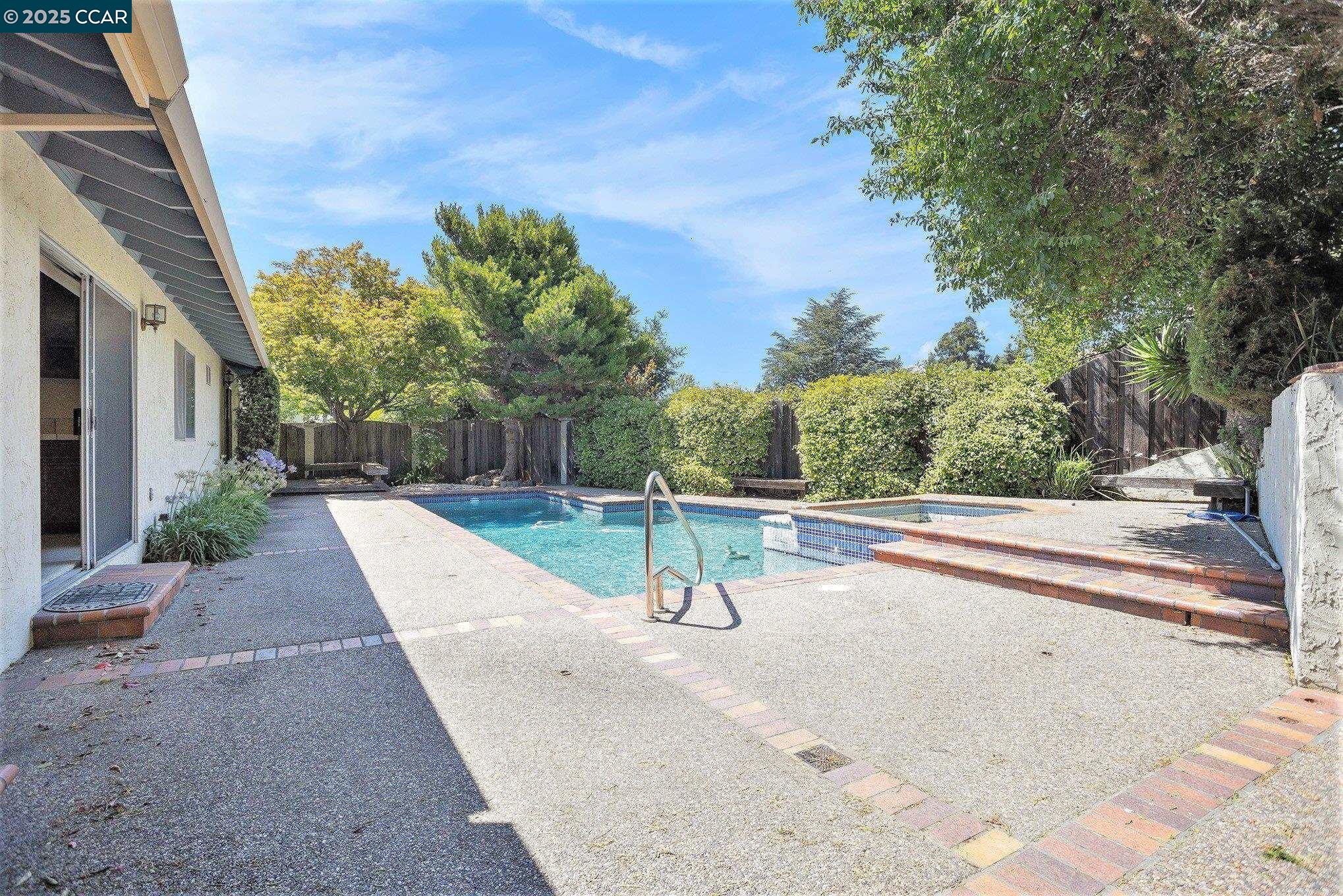 3323 Diablo Cir, Pinole, California 94564, 3 Bedrooms Bedrooms, 8 Rooms Rooms,2 BathroomsBathrooms,Residential,For Sale,3323 Diablo Cir,41105310