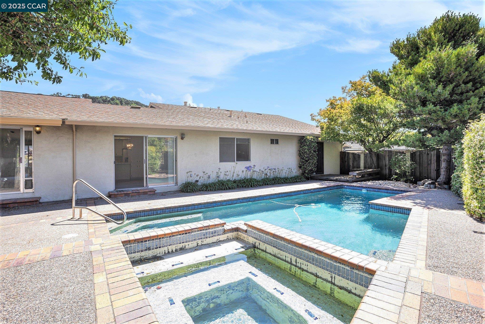 3323 Diablo Cir, Pinole, California 94564, 3 Bedrooms Bedrooms, 8 Rooms Rooms,2 BathroomsBathrooms,Residential,For Sale,3323 Diablo Cir,41105310