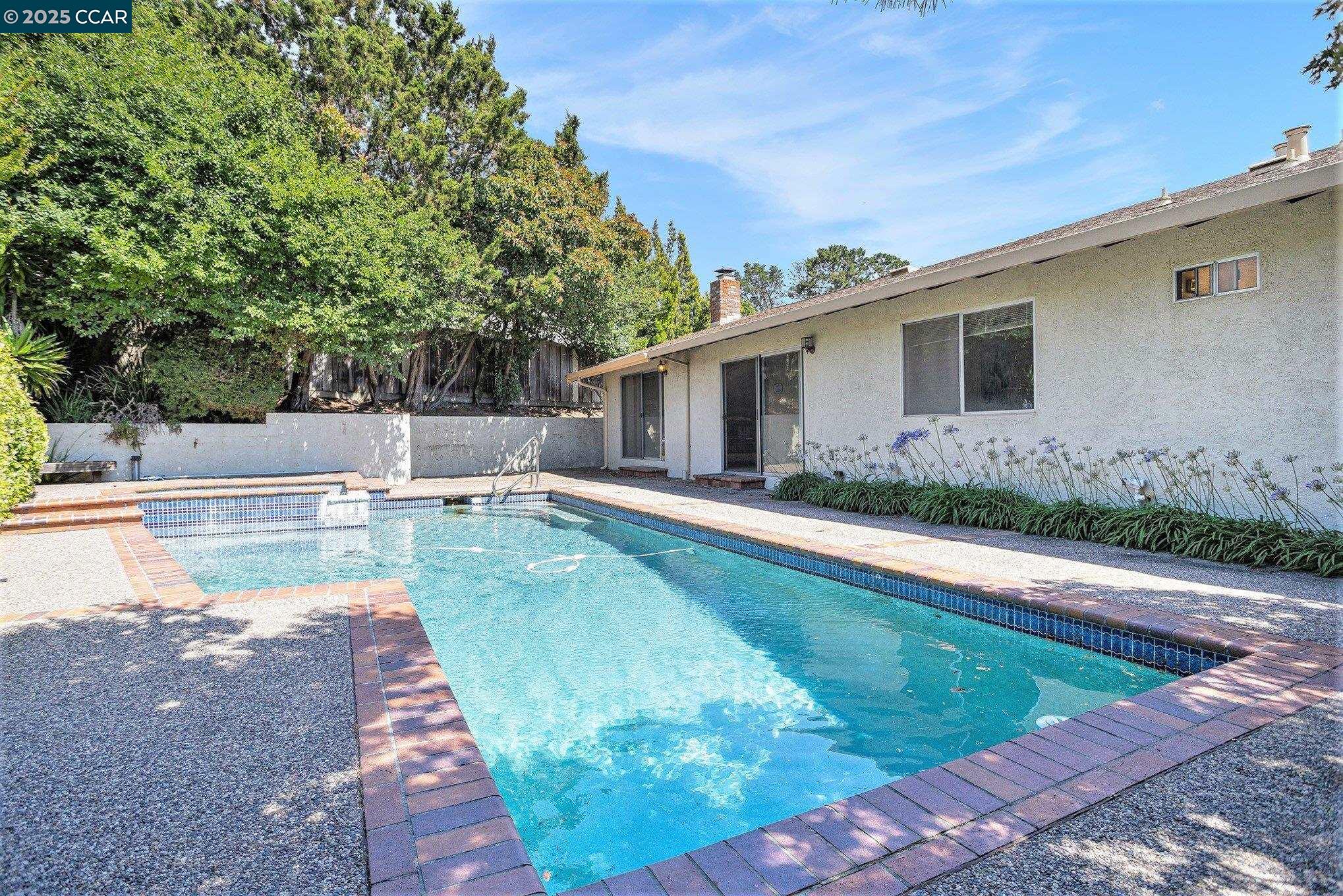 3323 Diablo Cir, Pinole, California 94564, 3 Bedrooms Bedrooms, 8 Rooms Rooms,2 BathroomsBathrooms,Residential,For Sale,3323 Diablo Cir,41105310
