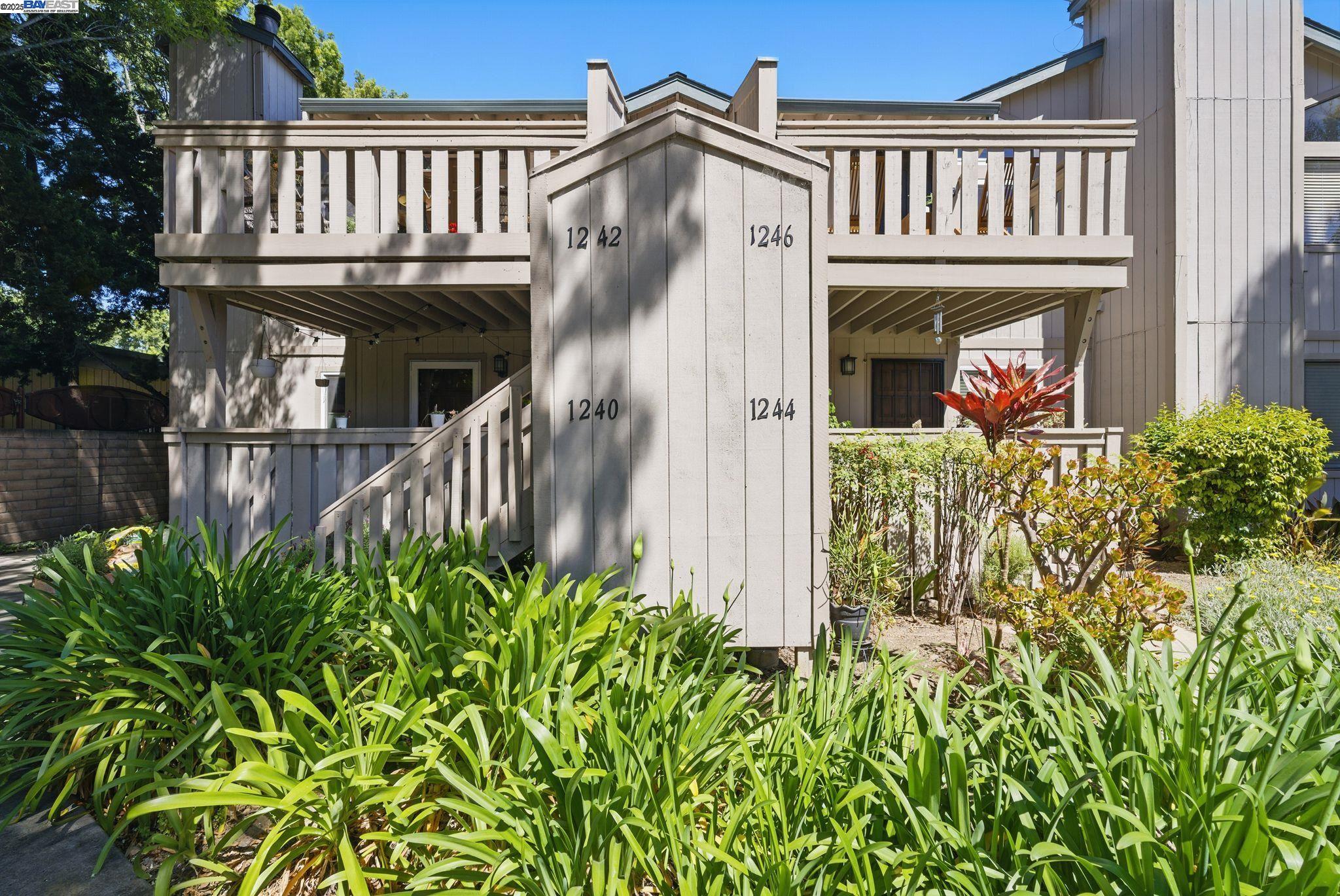 Detail Gallery Image 24 of 39 For 1246 Coyote Creek Pl, San Jose,  CA 95116 - 2 Beds | 2 Baths