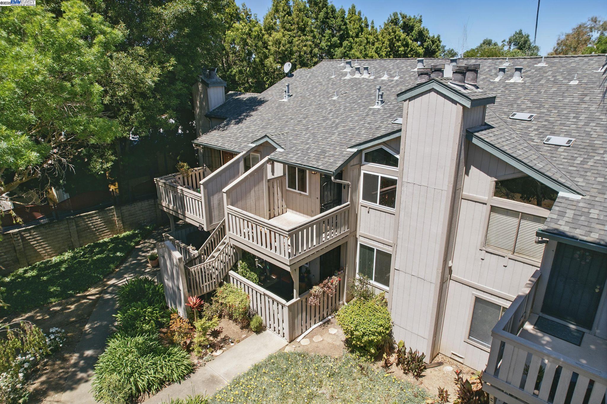 Detail Gallery Image 31 of 39 For 1246 Coyote Creek Pl, San Jose,  CA 95116 - 2 Beds | 2 Baths