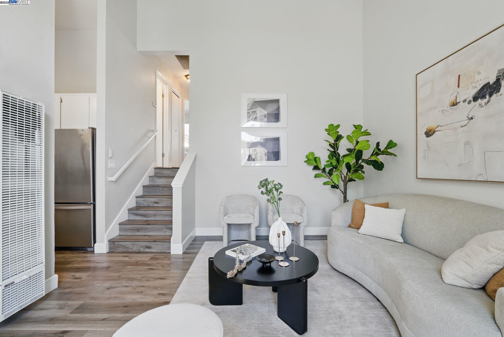 Detail Gallery Image 7 of 39 For 1246 Coyote Creek Pl, San Jose,  CA 95116 - 2 Beds | 2 Baths