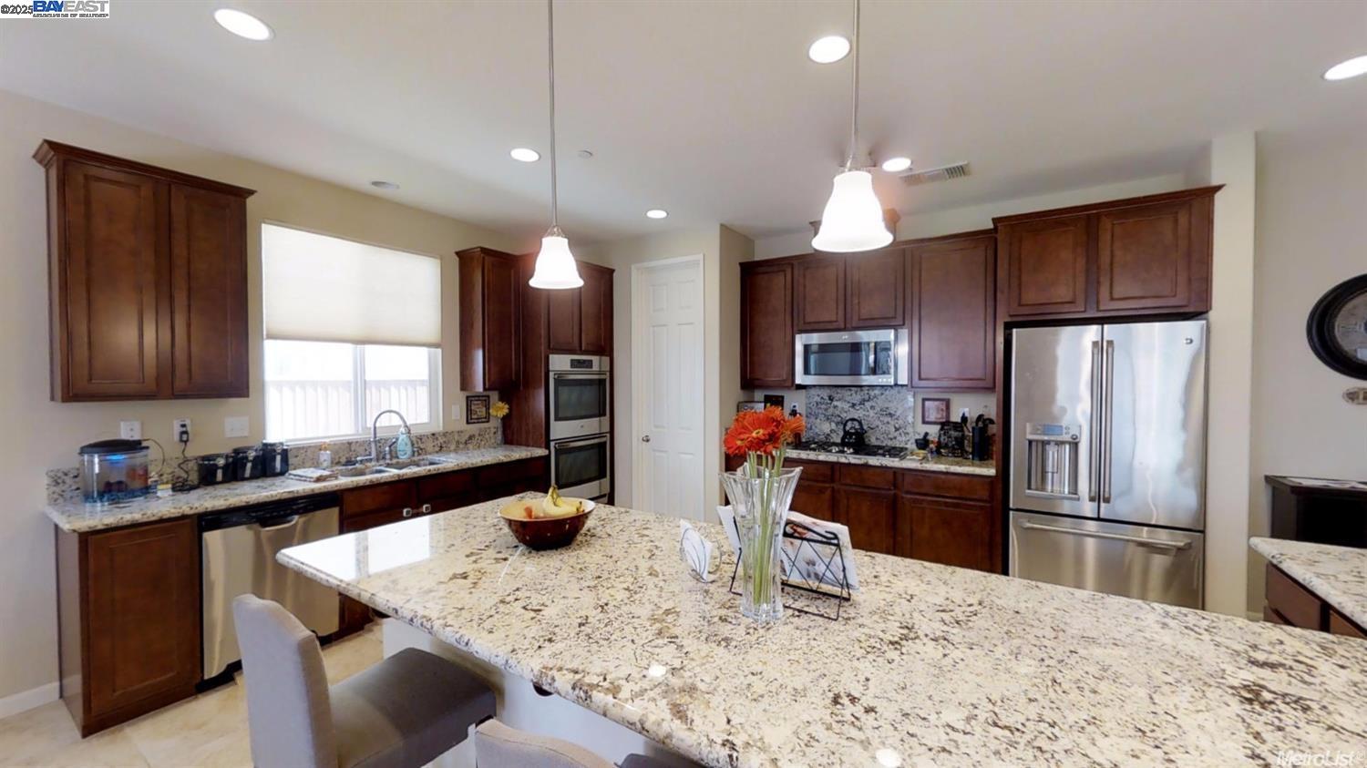 Front Image Thumbnail for BE41105314