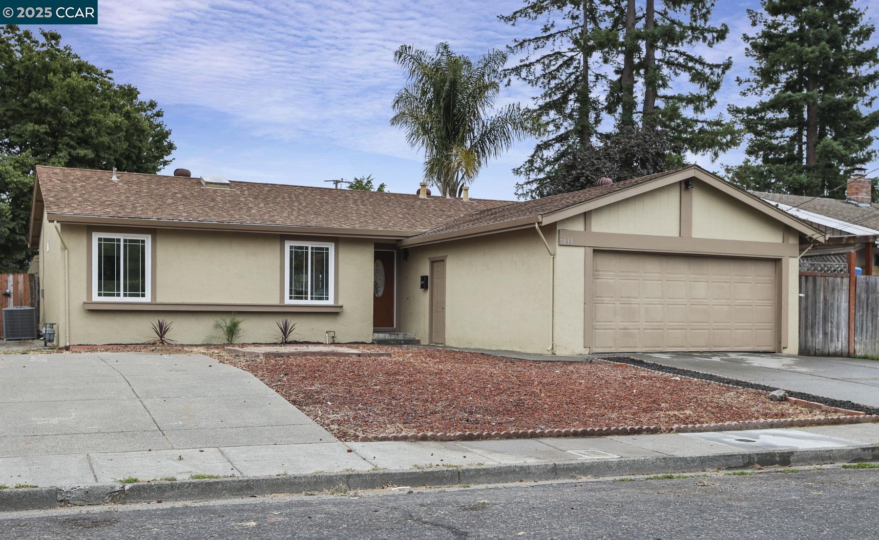 Detail Gallery Image 1 of 32 For 7833 Santa Barbara Drive, Rohnert Park,  CA 94928-4083 - 4 Beds | 2 Baths
