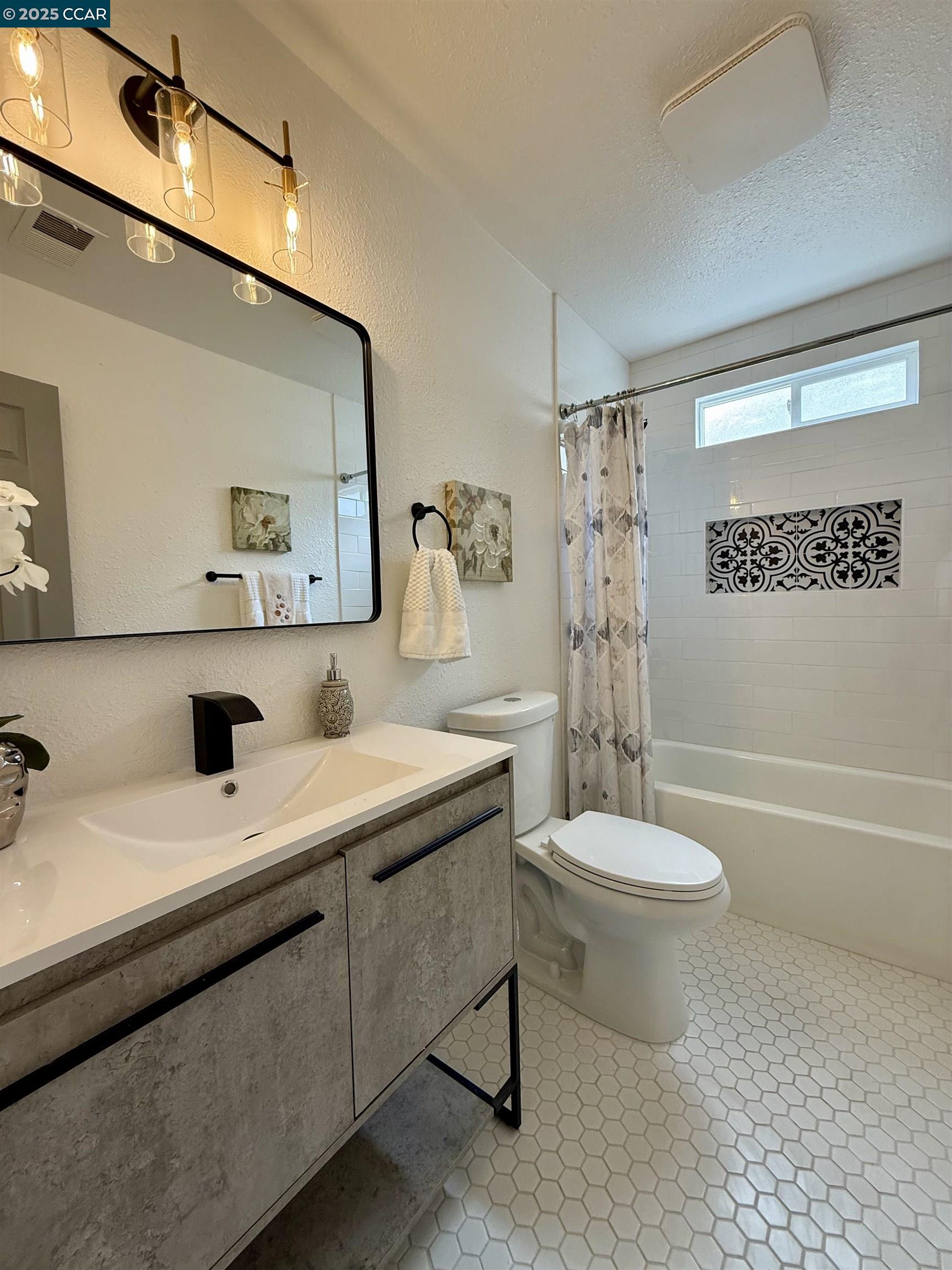 7833 Santa Barbara Drive, Rohnert Park, California 94928, 4 Bedrooms Bedrooms, 6 Rooms Rooms,2 BathroomsBathrooms,Residential,For Sale,7833 Santa Barbara Drive,41105316