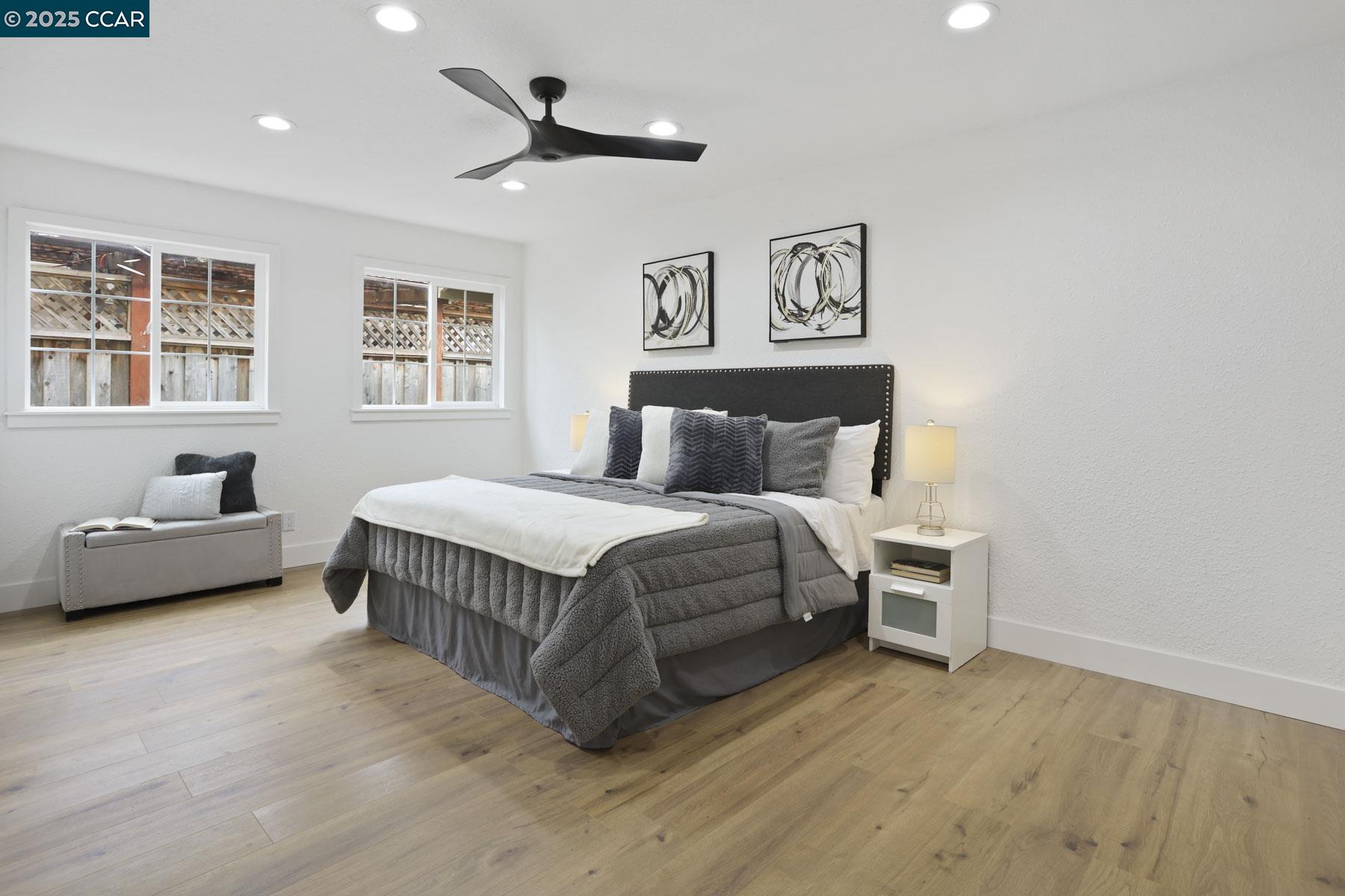 Detail Gallery Image 25 of 32 For 7833 Santa Barbara Drive, Rohnert Park,  CA 94928-4083 - 4 Beds | 2 Baths