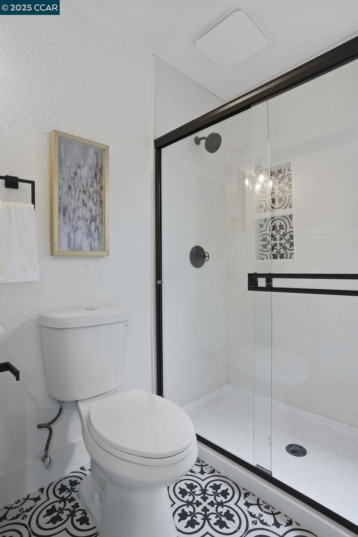 Detail Gallery Image 28 of 32 For 7833 Santa Barbara Drive, Rohnert Park,  CA 94928-4083 - 4 Beds | 2 Baths