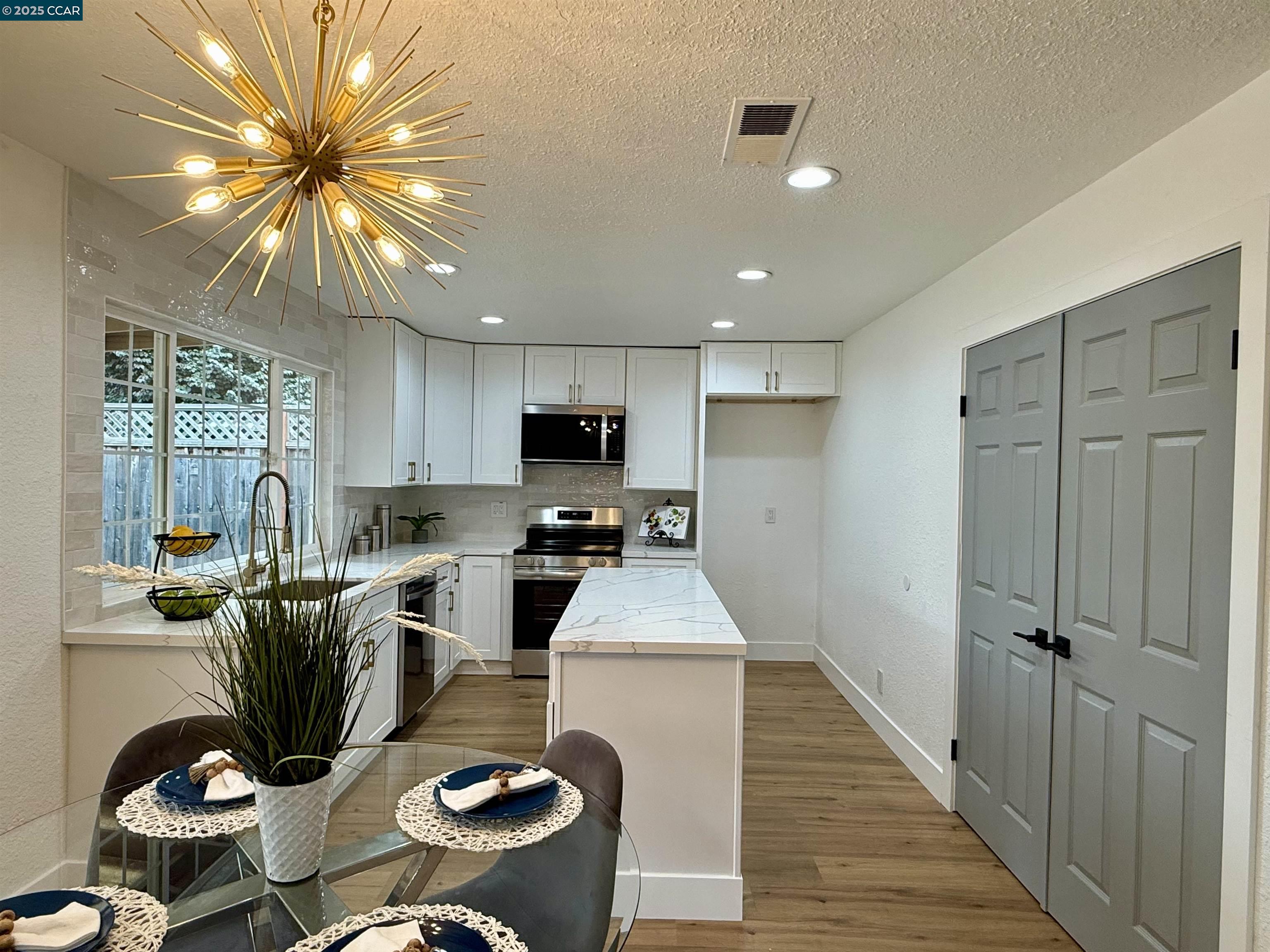 7833 Santa Barbara Drive, Rohnert Park, California 94928, 4 Bedrooms Bedrooms, 6 Rooms Rooms,2 BathroomsBathrooms,Residential,For Sale,7833 Santa Barbara Drive,41105316