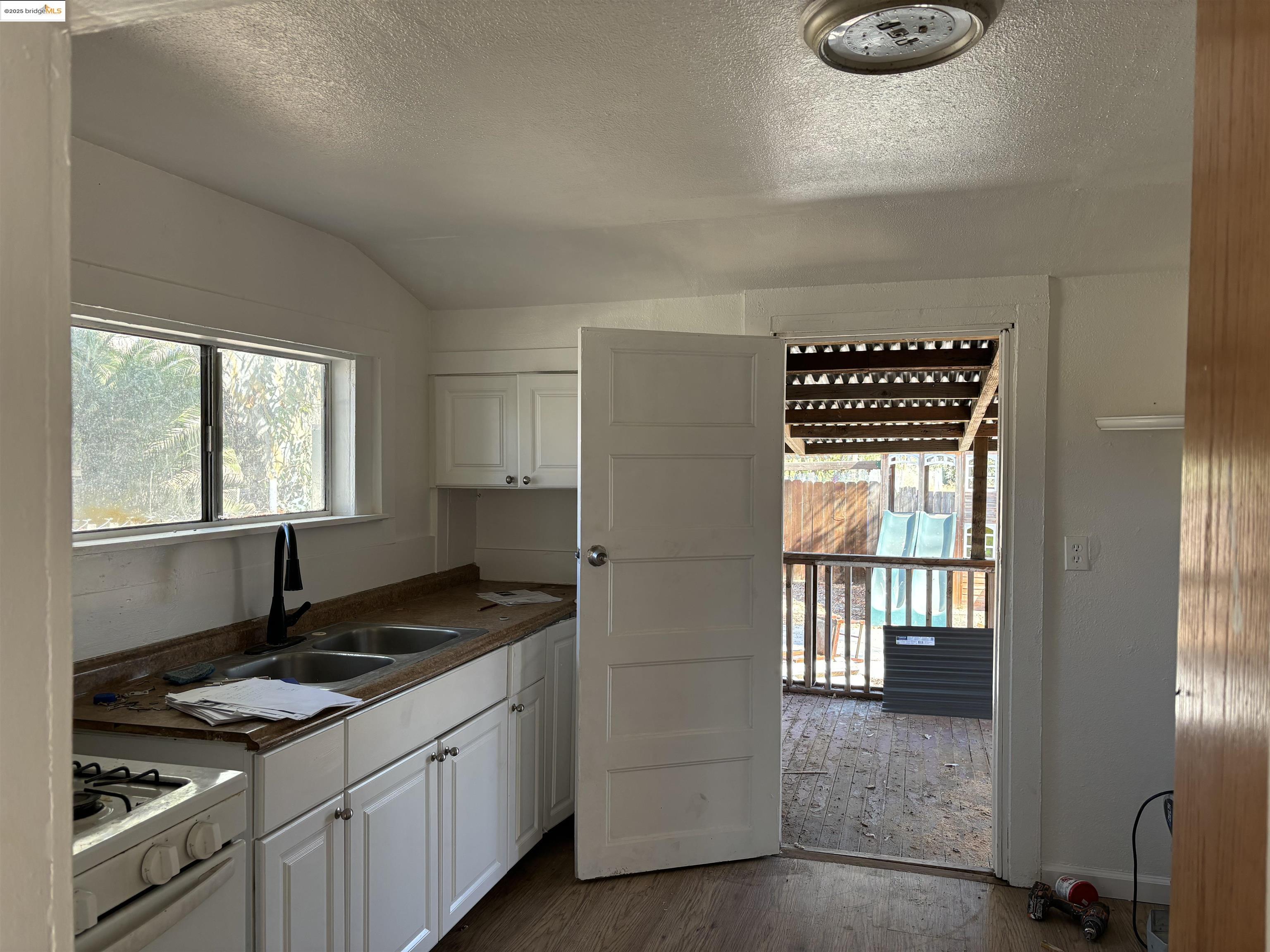 15089 Byron Hwy # B, Byron, California 94514, 2 Bedrooms Bedrooms, 4 Rooms Rooms,1 BathroomBathrooms,Residential Lease,For Rent,15089 Byron Hwy # B,41105318