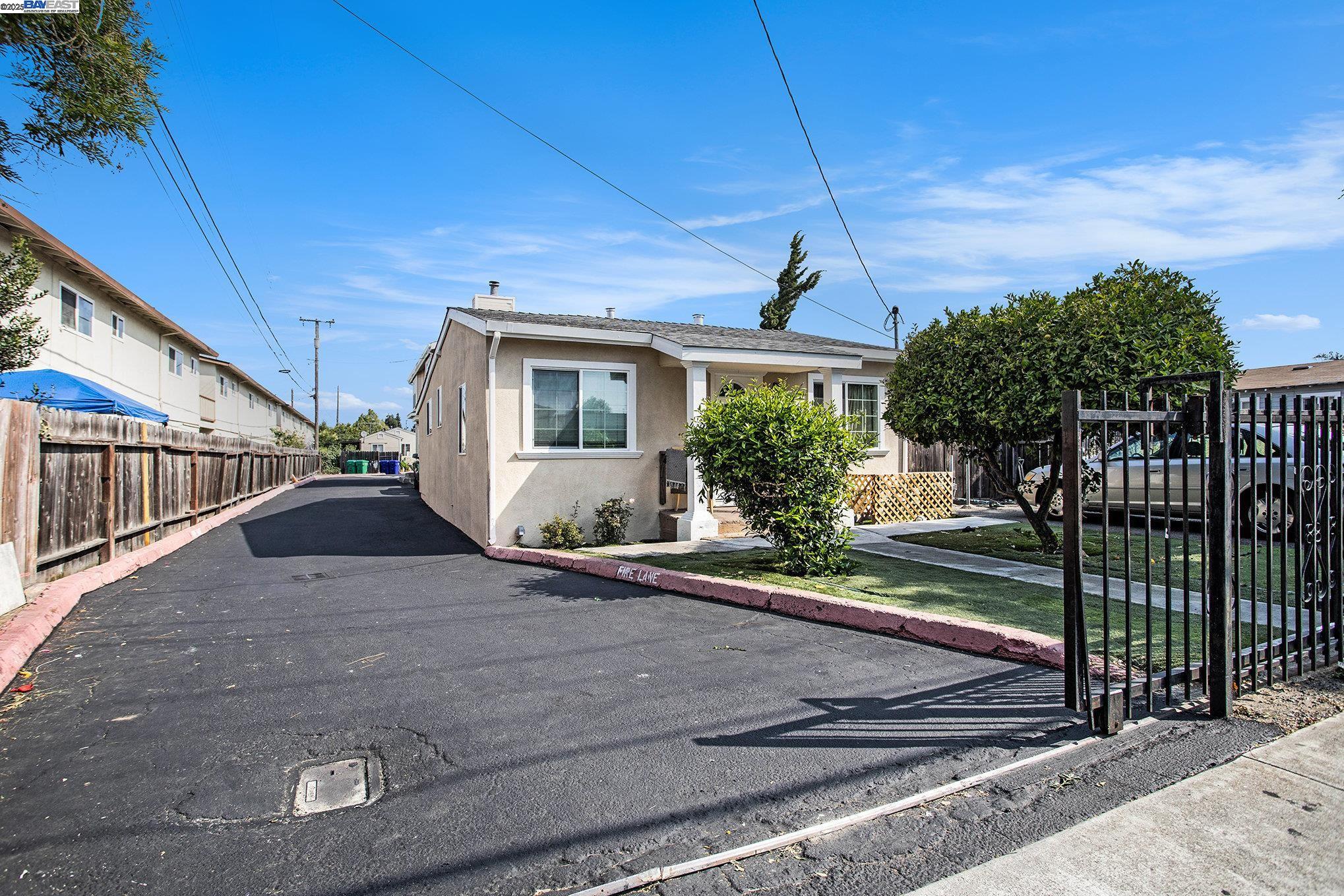 Photo #2: 41105319 Listing 