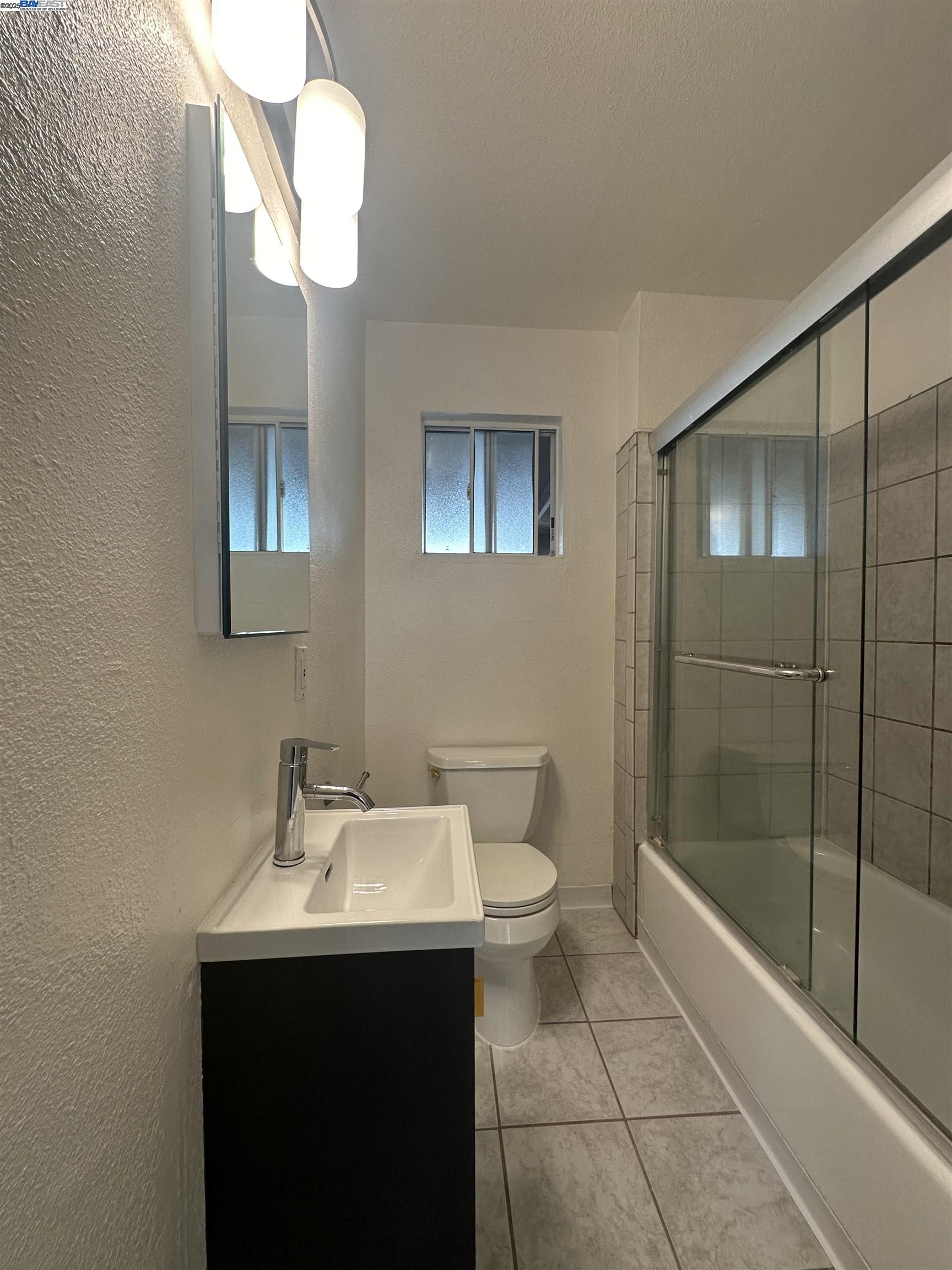 204 Sunset Blvd, Hayward, California 94541, ,Commercial Sale,For Sale,204 Sunset Blvd,41105319