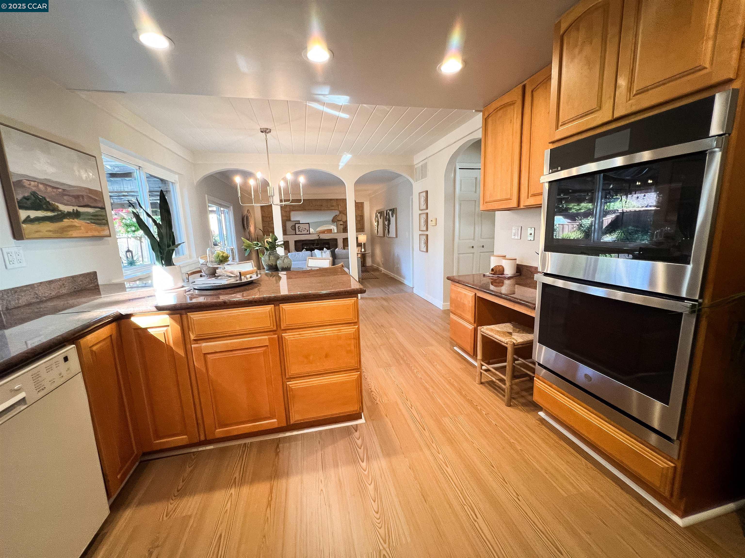 Detail Gallery Image 8 of 40 For 1756 Poplarwood Court, Concord,  CA 94521 - 3 Beds | 2 Baths