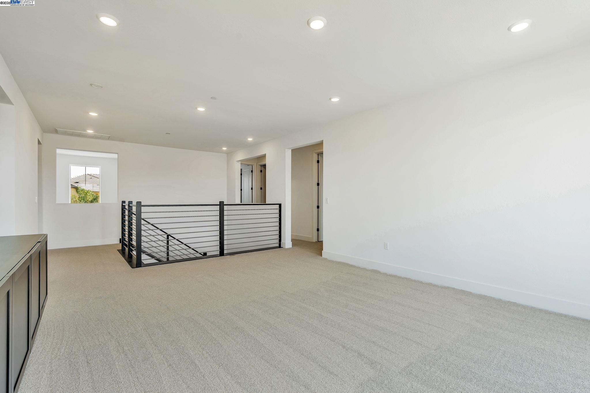 Detail Gallery Image 18 of 60 For 665 River Bend Dr, Lathrop,  CA 95330 - 6 Beds | 6/1 Baths