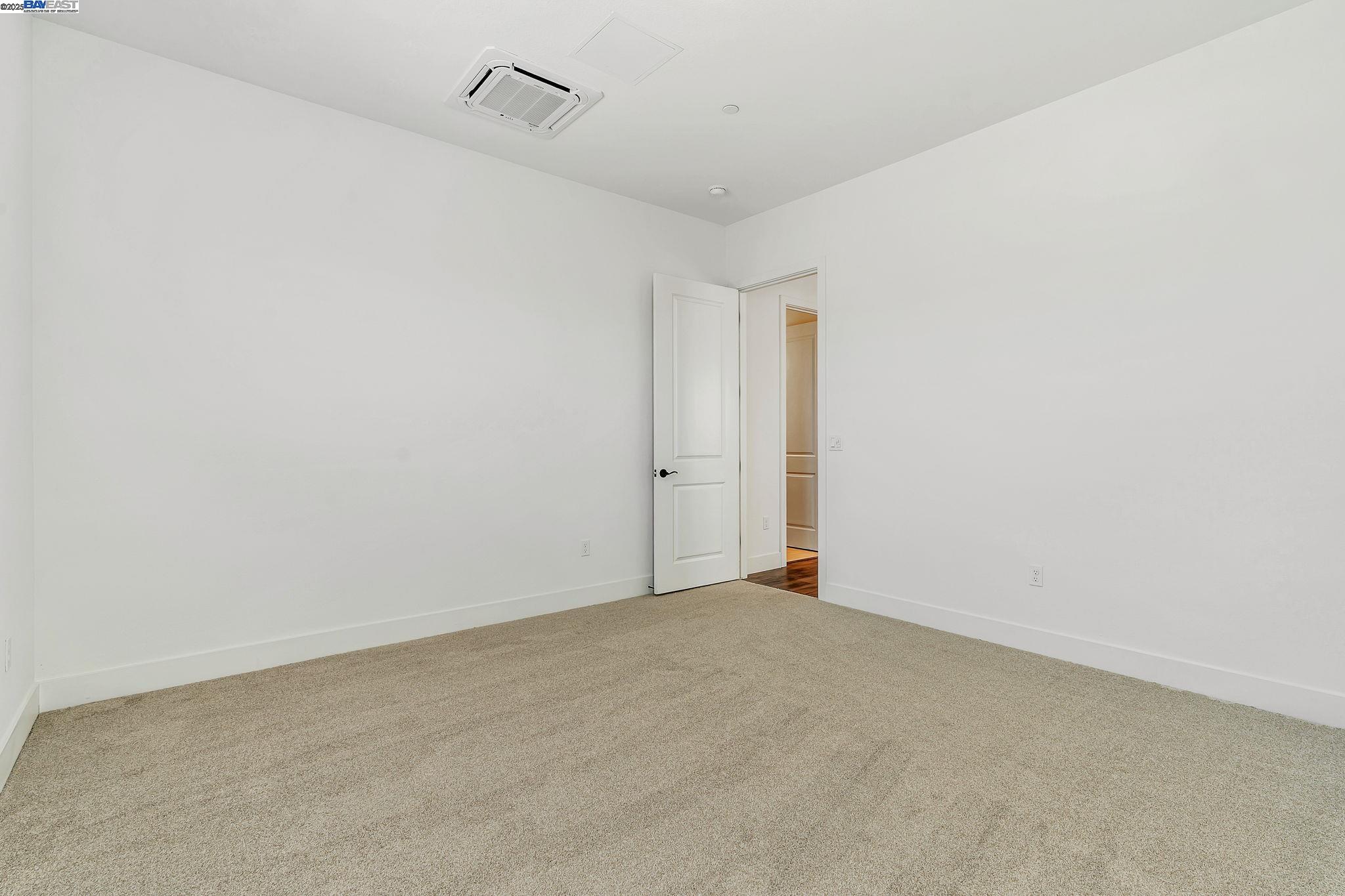 Detail Gallery Image 26 of 60 For 665 River Bend Dr, Lathrop,  CA 95330 - 6 Beds | 6/1 Baths