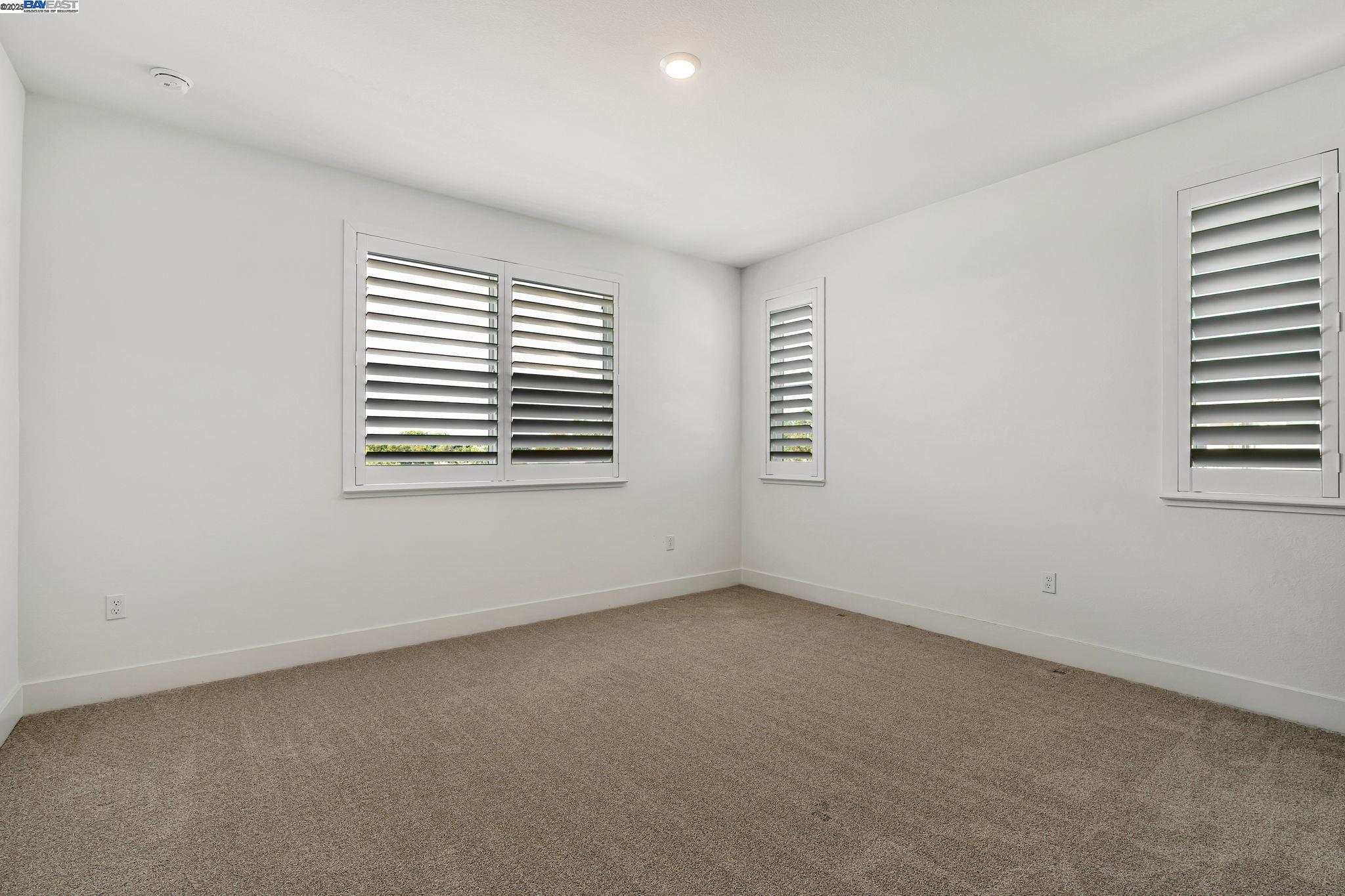 Detail Gallery Image 39 of 60 For 665 River Bend Dr, Lathrop,  CA 95330 - 6 Beds | 6/1 Baths