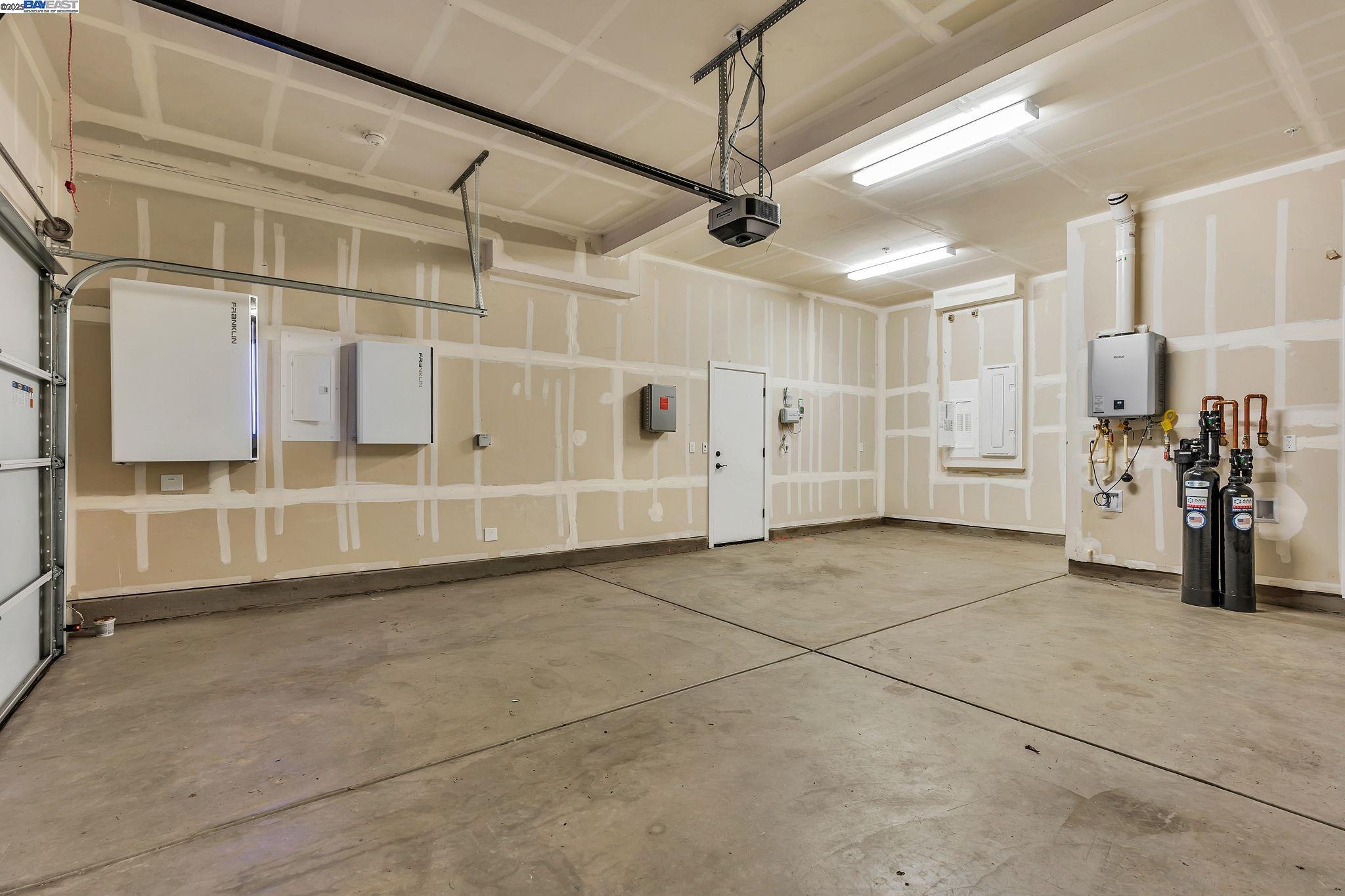 Detail Gallery Image 55 of 60 For 665 River Bend Dr, Lathrop,  CA 95330 - 6 Beds | 6/1 Baths