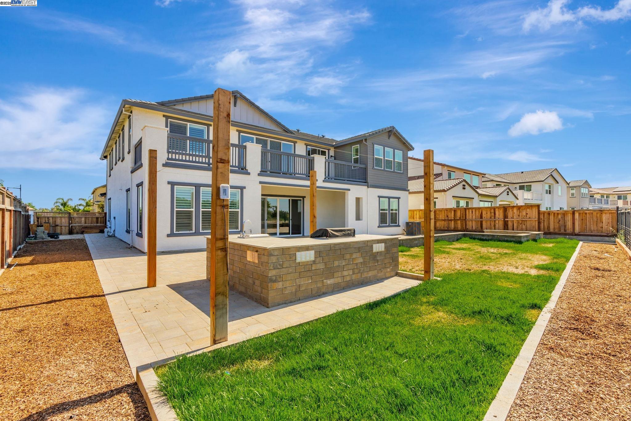 Detail Gallery Image 60 of 60 For 665 River Bend Dr, Lathrop,  CA 95330 - 6 Beds | 6/1 Baths