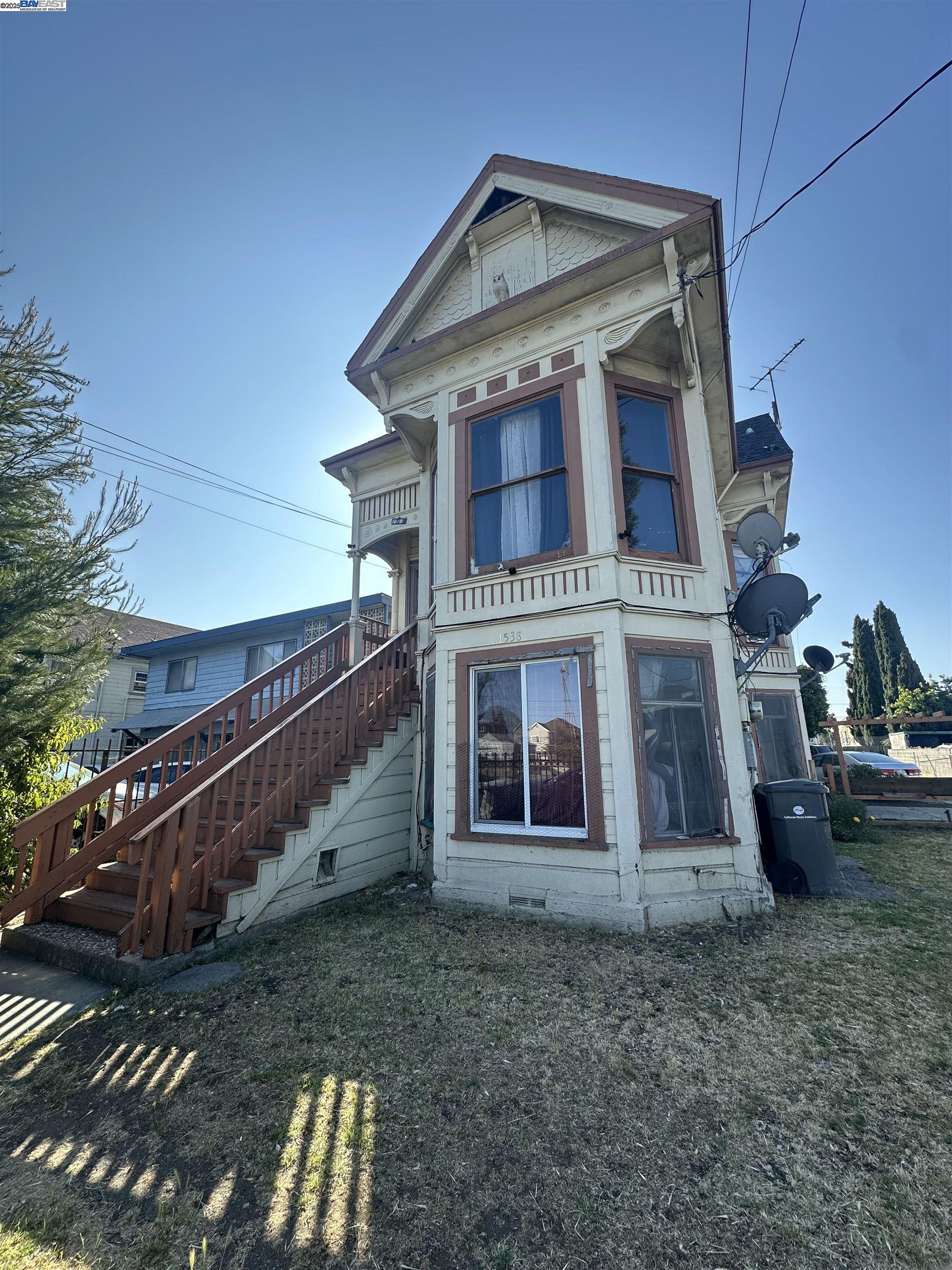 1538 39th Avenue, Oakland, California 94601, ,Residential Income,For Sale,1538 39th Avenue,41105325
