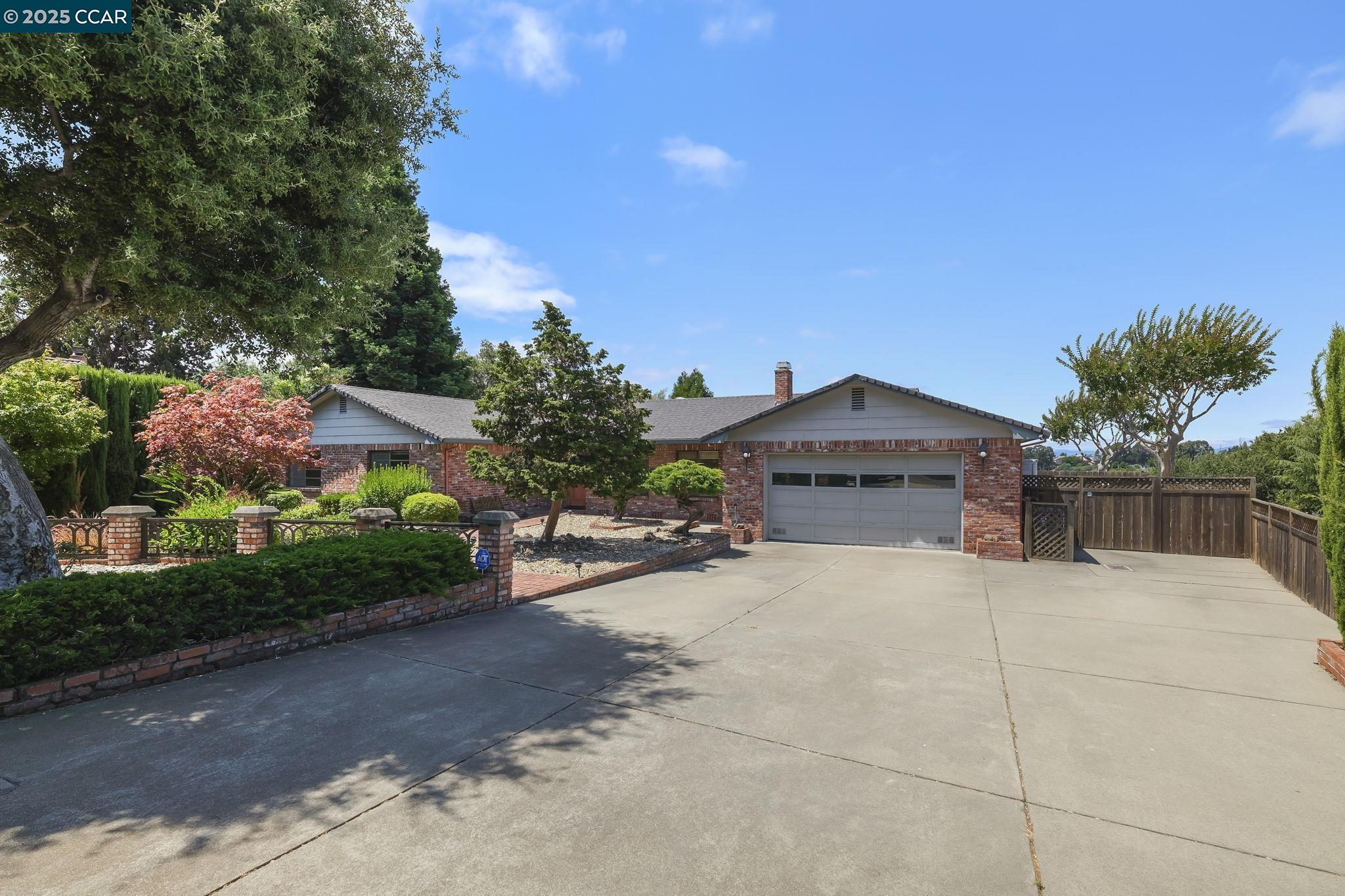 801 Laurel Ct, Rodeo, California 94572, 4 Bedrooms Bedrooms, 9 Rooms Rooms,3 BathroomsBathrooms,Residential,For Sale,801 Laurel Ct,41105326