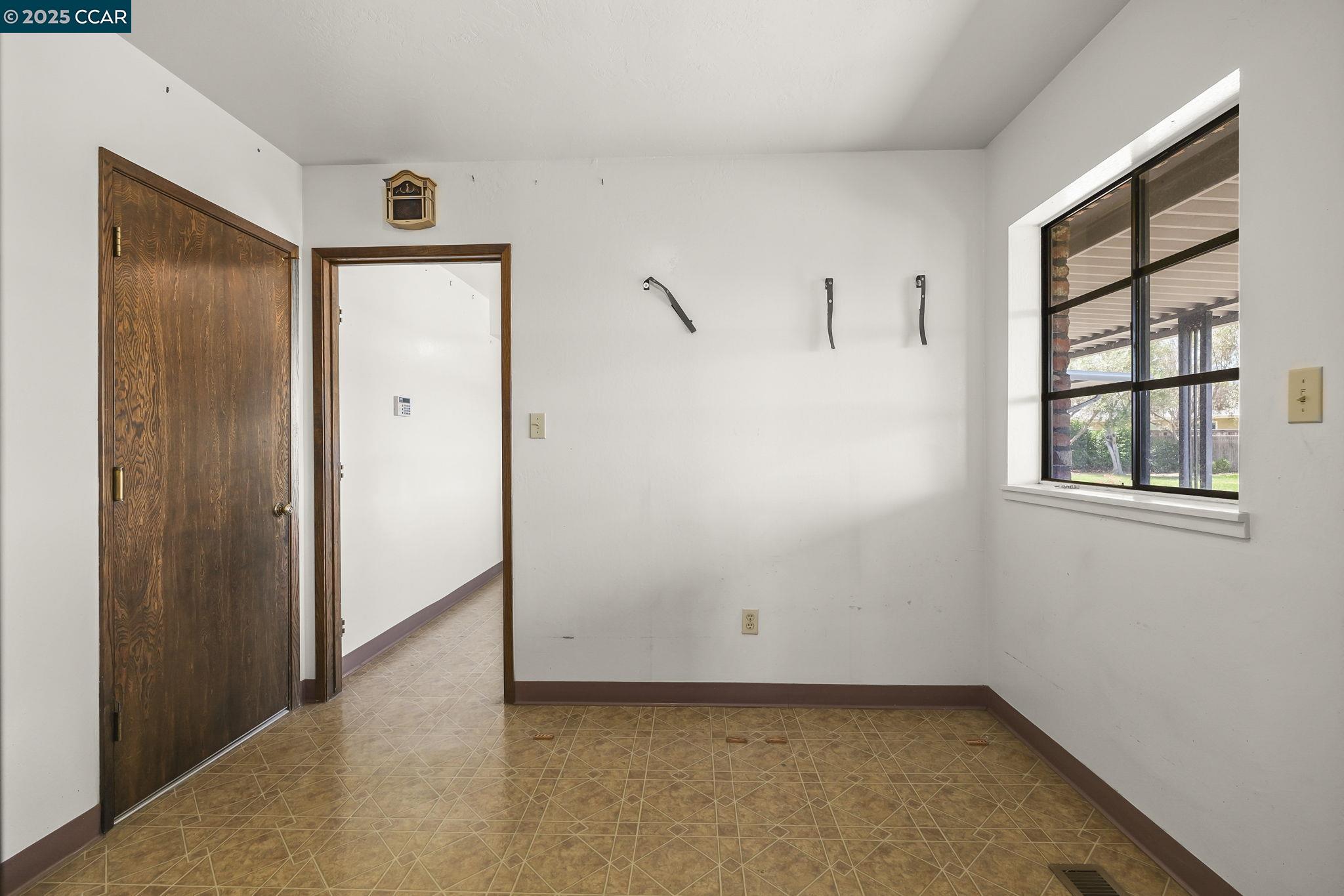 801 Laurel Ct, Rodeo, California 94572, 4 Bedrooms Bedrooms, 9 Rooms Rooms,3 BathroomsBathrooms,Residential,For Sale,801 Laurel Ct,41105326