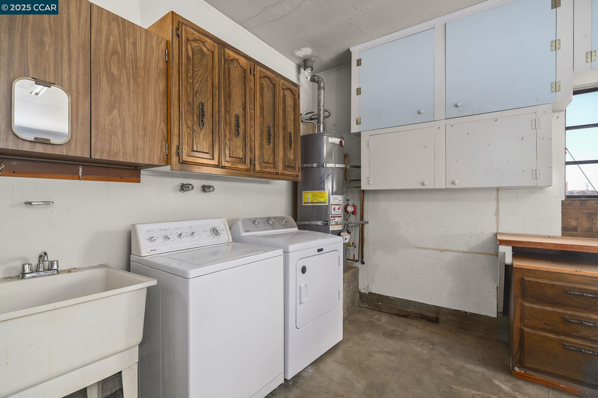 801 Laurel Ct, Rodeo, California 94572, 4 Bedrooms Bedrooms, 9 Rooms Rooms,3 BathroomsBathrooms,Residential,For Sale,801 Laurel Ct,41105326