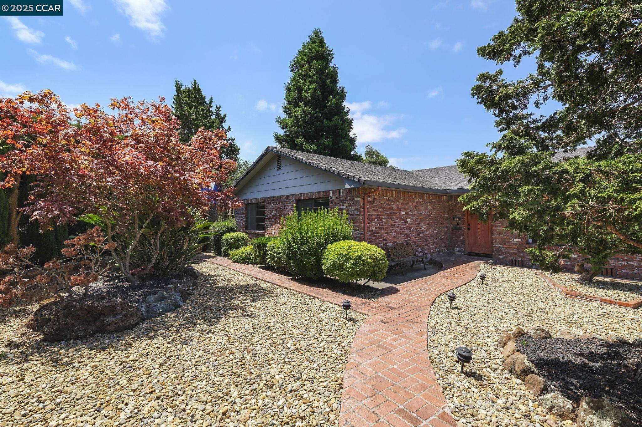 801 Laurel Ct, Rodeo, California 94572, 4 Bedrooms Bedrooms, 9 Rooms Rooms,3 BathroomsBathrooms,Residential,For Sale,801 Laurel Ct,41105326
