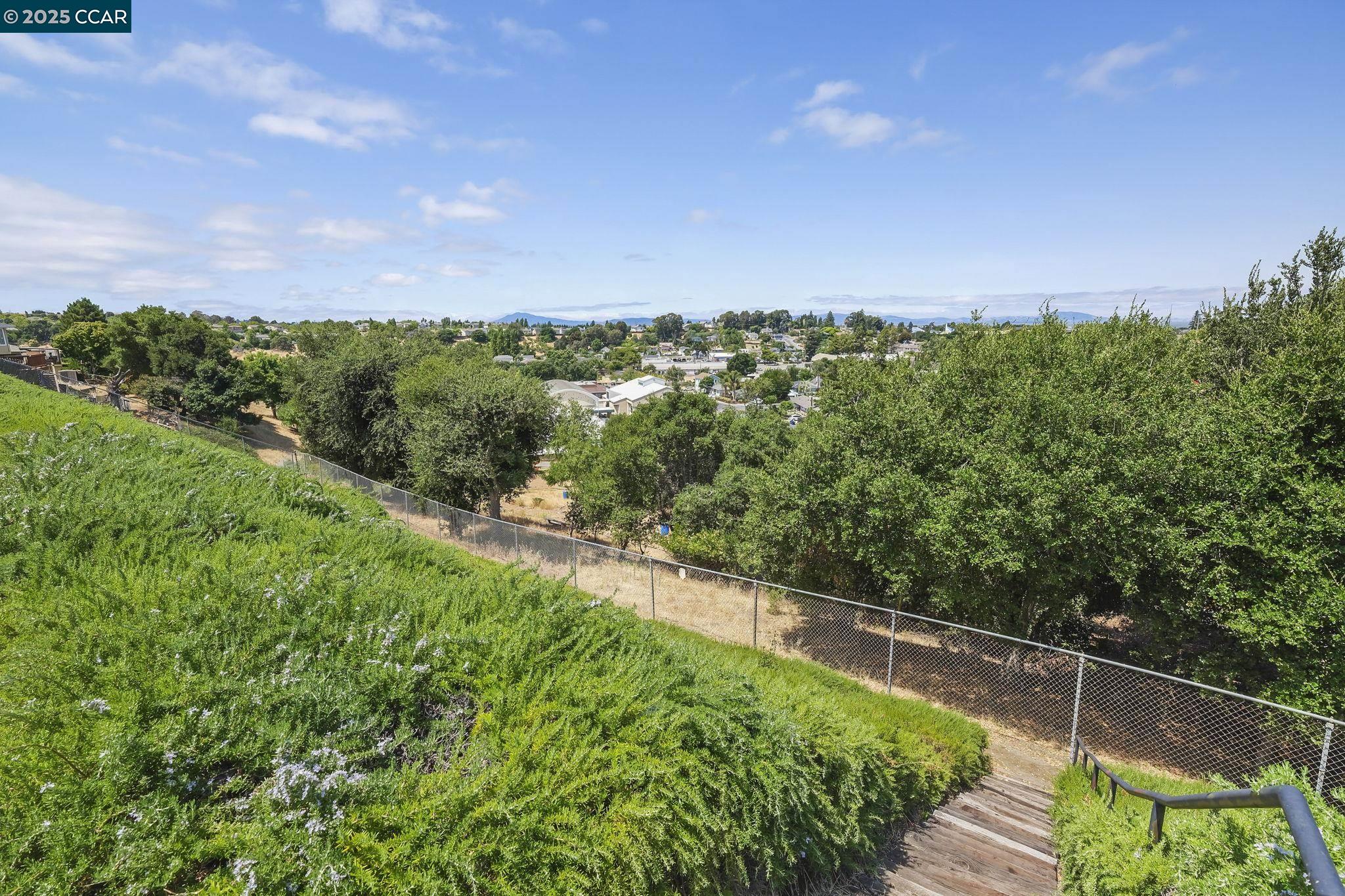 801 Laurel Ct, Rodeo, California 94572, 4 Bedrooms Bedrooms, 9 Rooms Rooms,3 BathroomsBathrooms,Residential,For Sale,801 Laurel Ct,41105326