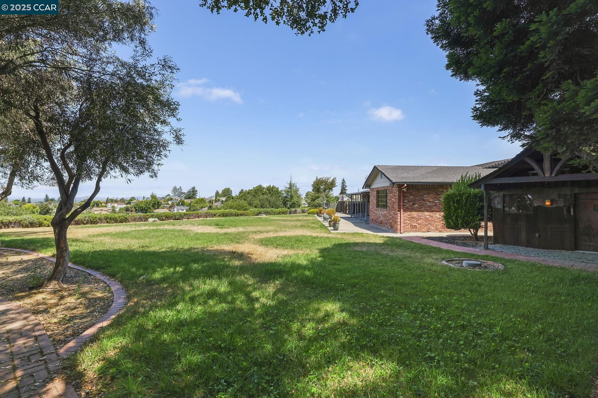 801 Laurel Ct, Rodeo, California 94572, 4 Bedrooms Bedrooms, 9 Rooms Rooms,3 BathroomsBathrooms,Residential,For Sale,801 Laurel Ct,41105326