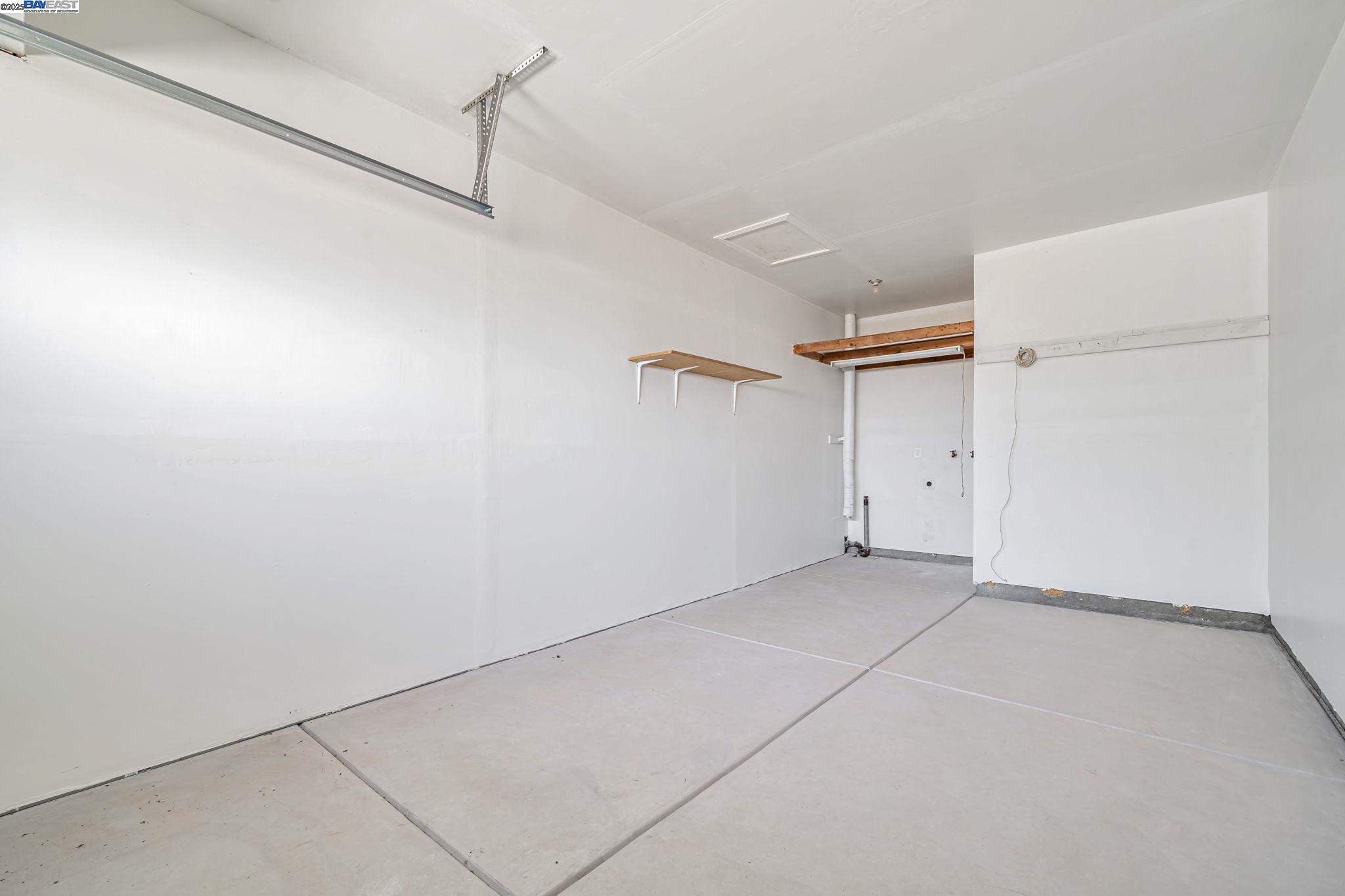 8629 Beverly Lane, Dublin, California 94568, ,Residential Income,For Sale,8629 Beverly Lane,41105328