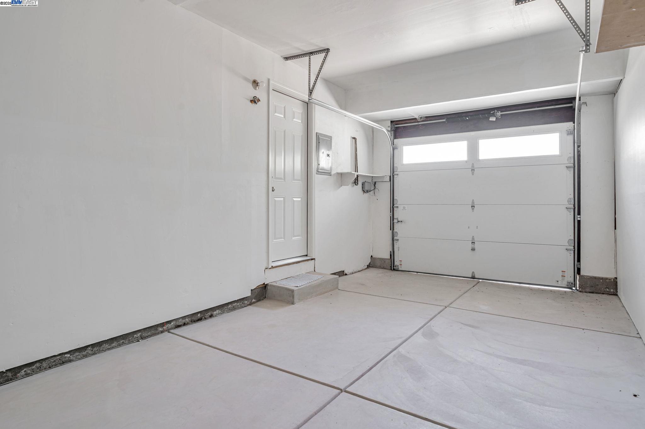8629 Beverly Lane, Dublin, California 94568, ,Residential Income,For Sale,8629 Beverly Lane,41105328