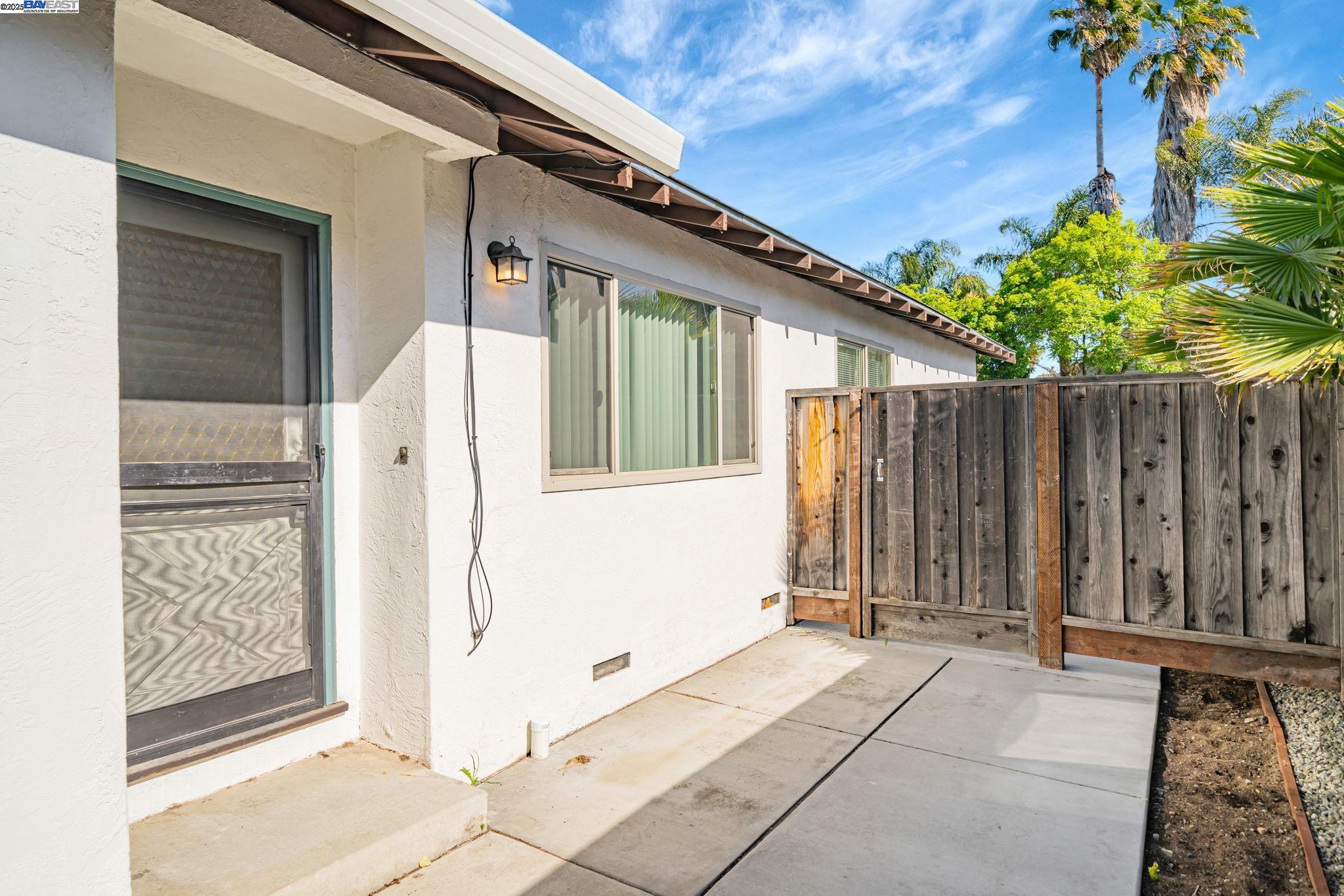 8629 Beverly Lane, Dublin, California 94568, ,Residential Income,For Sale,8629 Beverly Lane,41105328