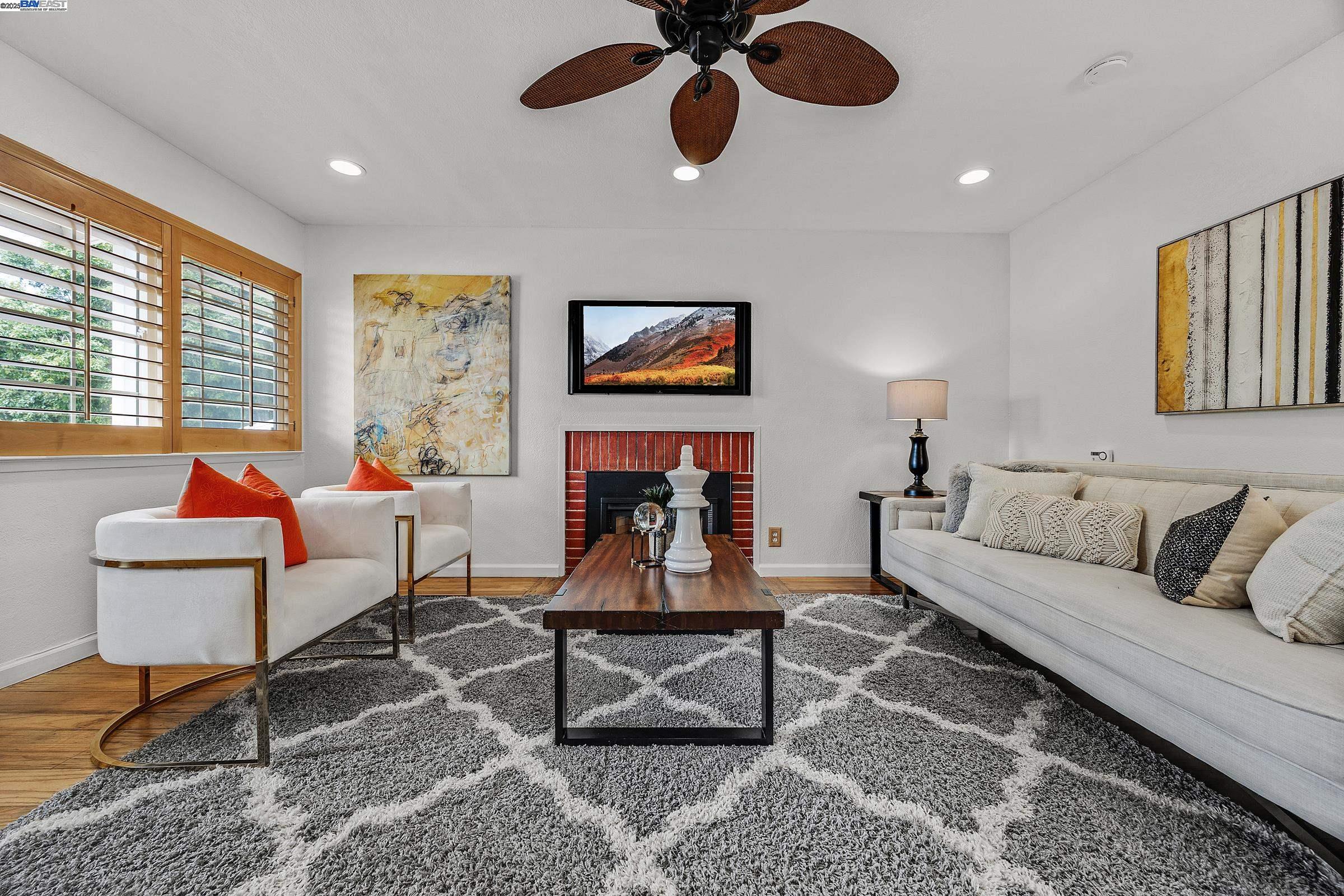 Detail Gallery Image 1 of 1 For 2973 Groom Dr, Richmond,  CA 94806 - 3 Beds | 2 Baths