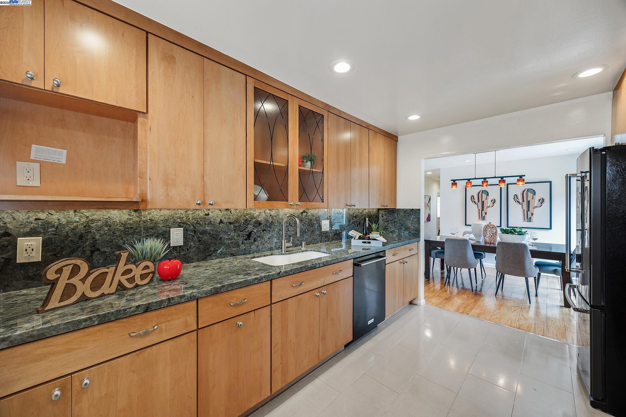 2973 Groom Dr, Richmond, California 94806, 3 Bedrooms Bedrooms, 6 Rooms Rooms,2 BathroomsBathrooms,Residential,For Sale,2973 Groom Dr,41105329