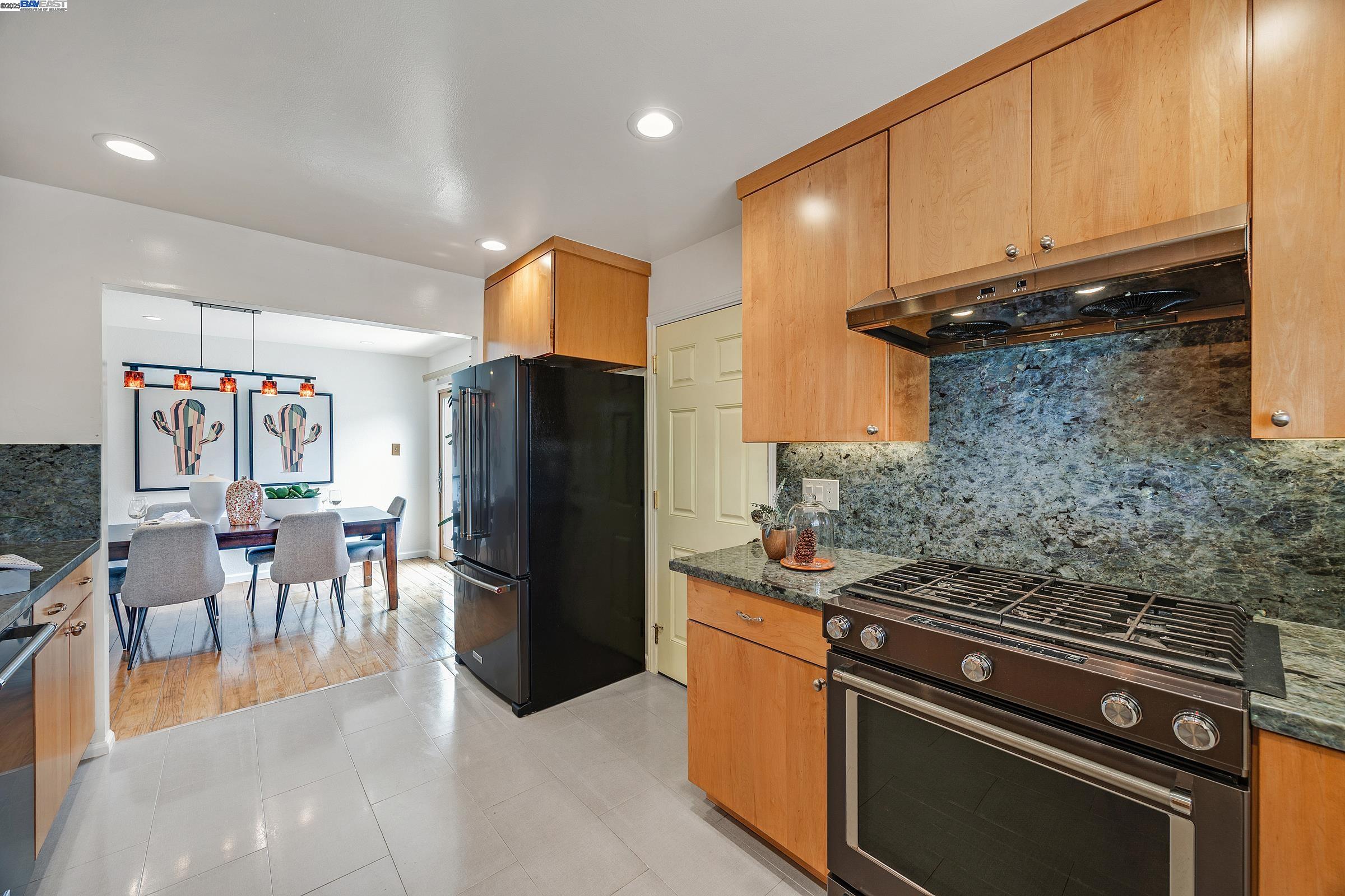 2973 Groom Dr, Richmond, California 94806, 3 Bedrooms Bedrooms, 6 Rooms Rooms,2 BathroomsBathrooms,Residential,For Sale,2973 Groom Dr,41105329
