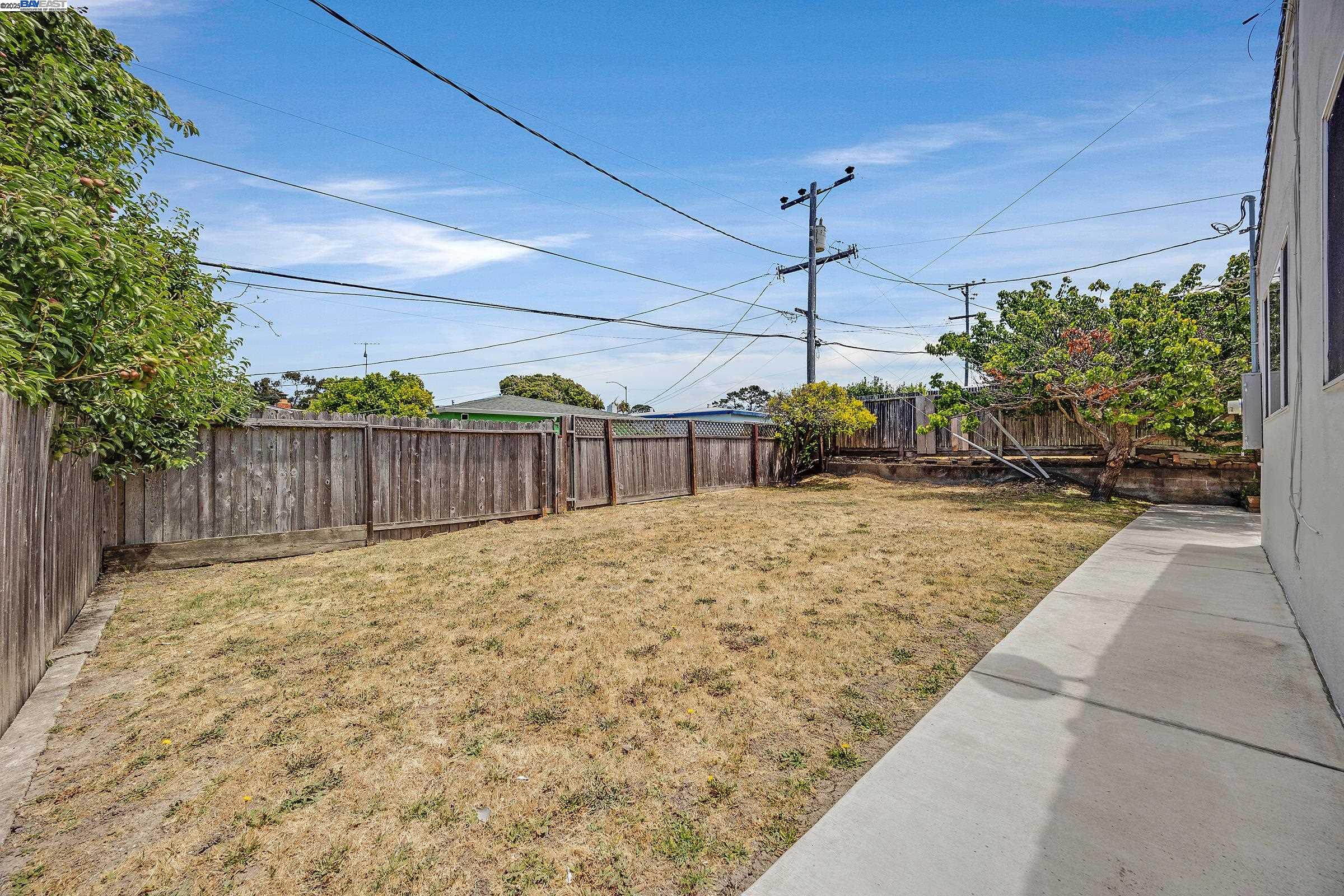 2973 Groom Dr, Richmond, California 94806, 3 Bedrooms Bedrooms, 6 Rooms Rooms,2 BathroomsBathrooms,Residential,For Sale,2973 Groom Dr,41105329
