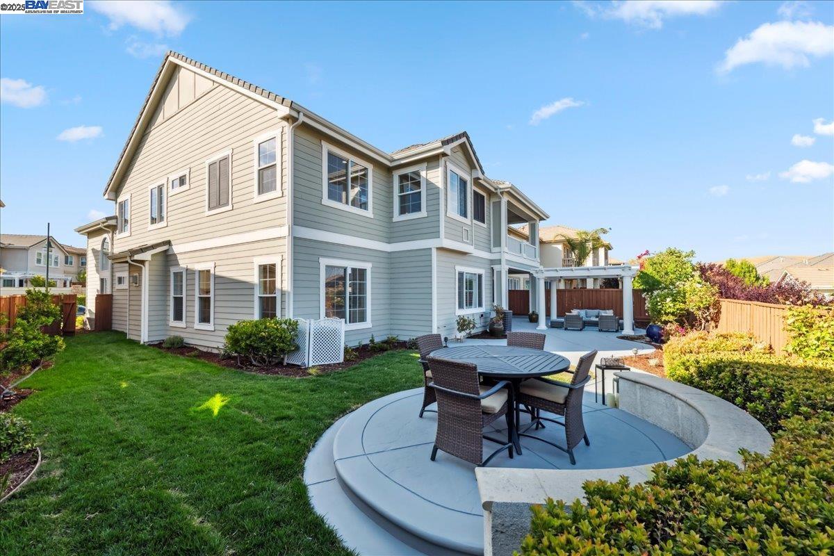 2890 Sable Oaks Way, Dublin, California 94568, 5 Bedrooms Bedrooms, 11 Rooms Rooms,5 BathroomsBathrooms,Residential,For Sale,2890 Sable Oaks Way,41105330
