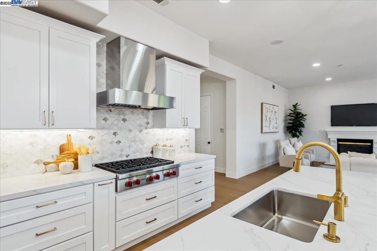 2890 Sable Oaks Way, Dublin, California 94568, 5 Bedrooms Bedrooms, 11 Rooms Rooms,5 BathroomsBathrooms,Residential,For Sale,2890 Sable Oaks Way,41105330