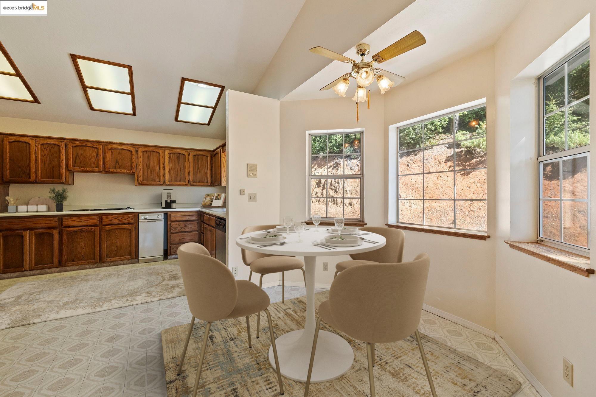 16620 Charles Otter Drive, Sonora, California 95370, 3 Bedrooms Bedrooms, 10 Rooms Rooms,2 BathroomsBathrooms,Residential,For Sale,16620 Charles Otter Drive,41105331