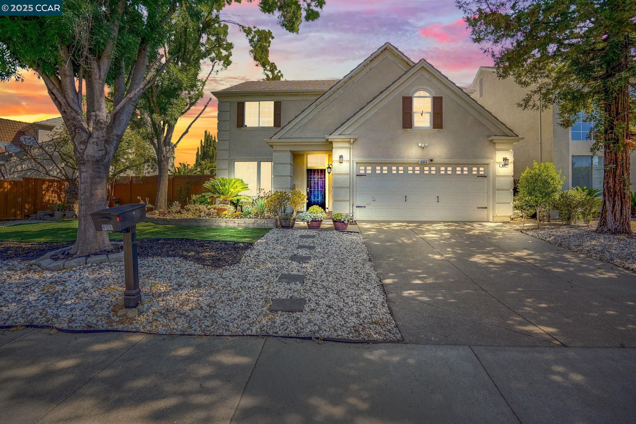 Detail Gallery Image 1 of 1 For 601 Burwood Way, Antioch,  CA 94509 - 3 Beds | 2/1 Baths