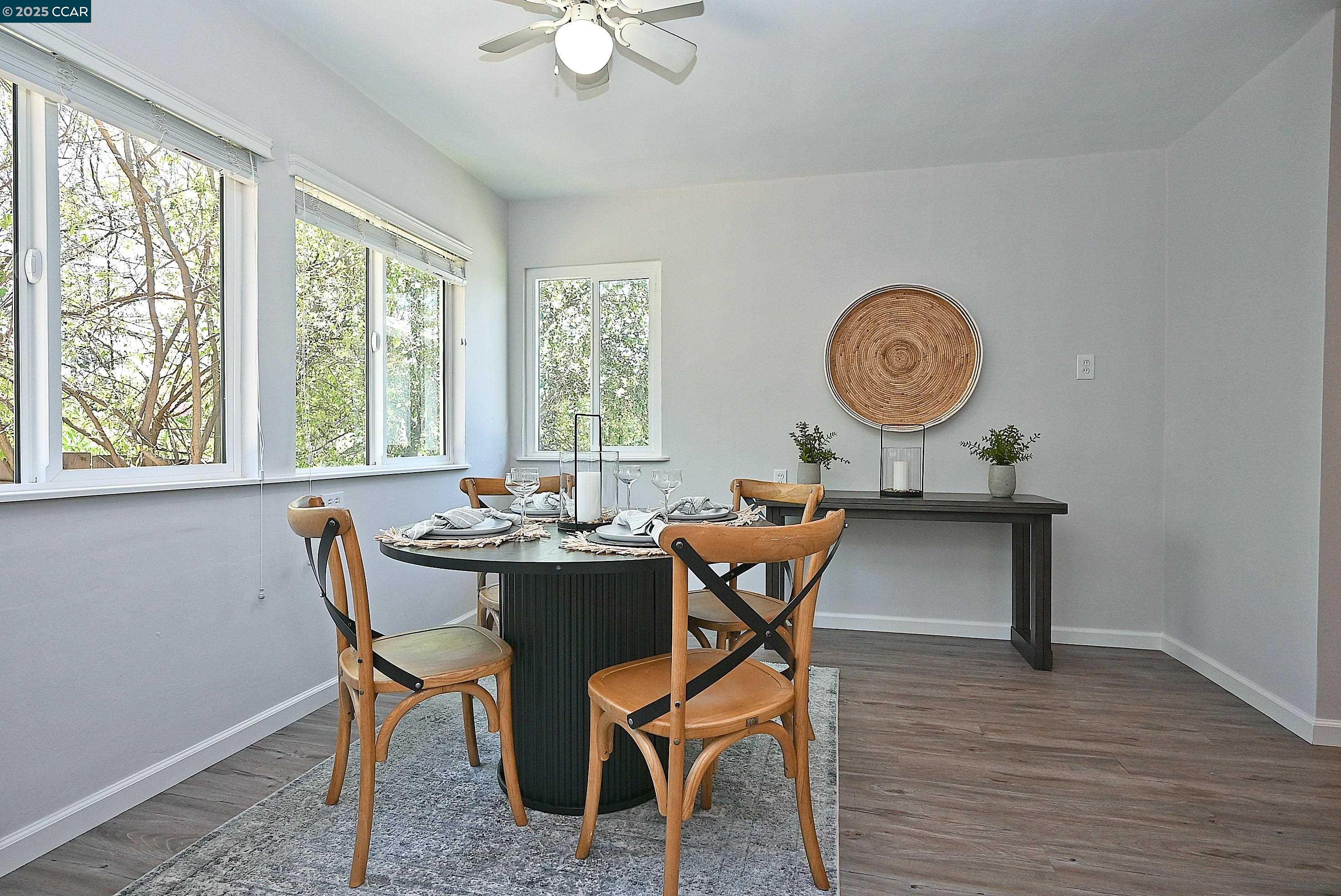 10 Westminster Place, Lafayette, California 94549, 4 Bedrooms Bedrooms, 8 Rooms Rooms,2 BathroomsBathrooms,Residential,For Sale,10 Westminster Place,41105333