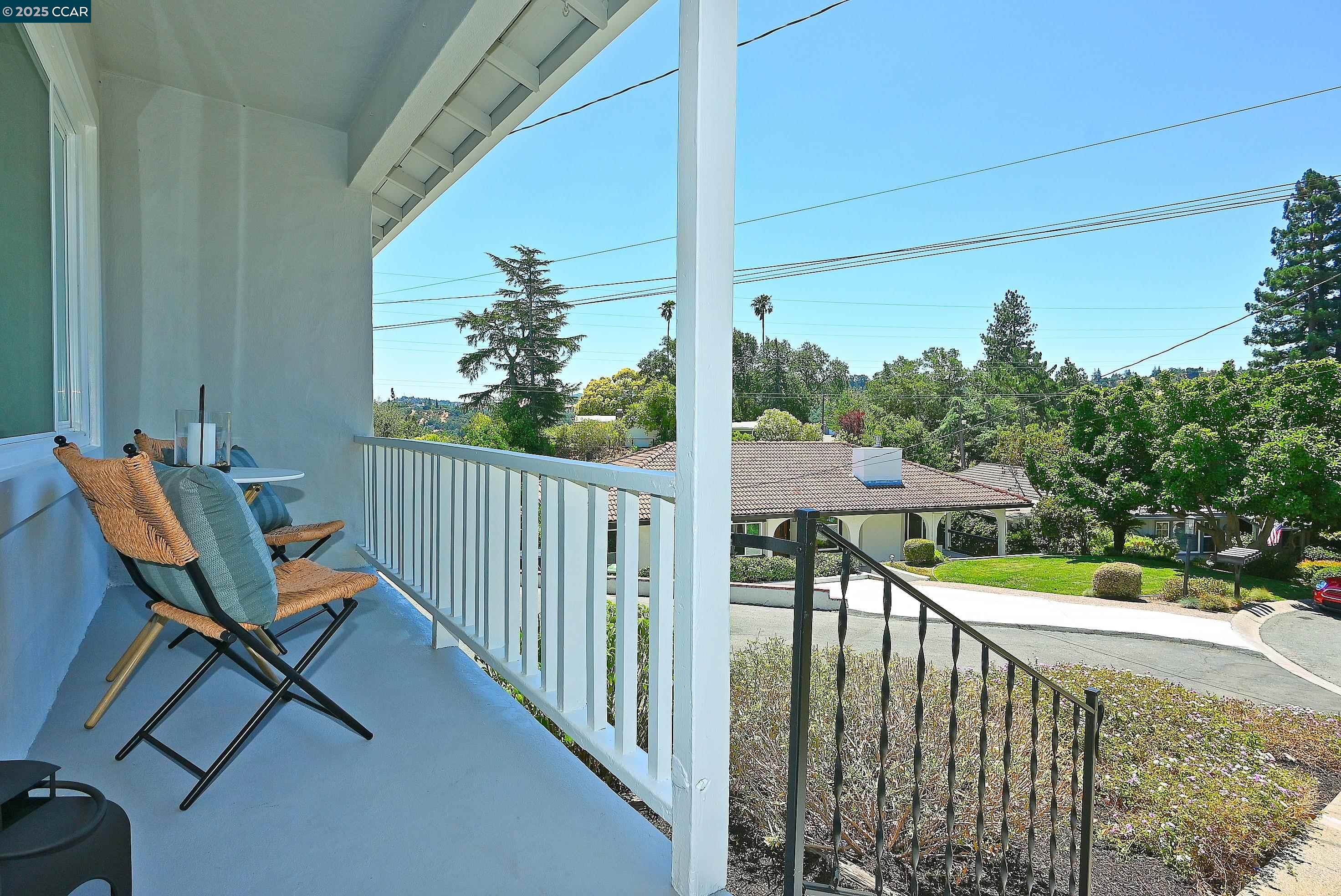 10 Westminster Place, Lafayette, California 94549, 4 Bedrooms Bedrooms, 8 Rooms Rooms,2 BathroomsBathrooms,Residential,For Sale,10 Westminster Place,41105333