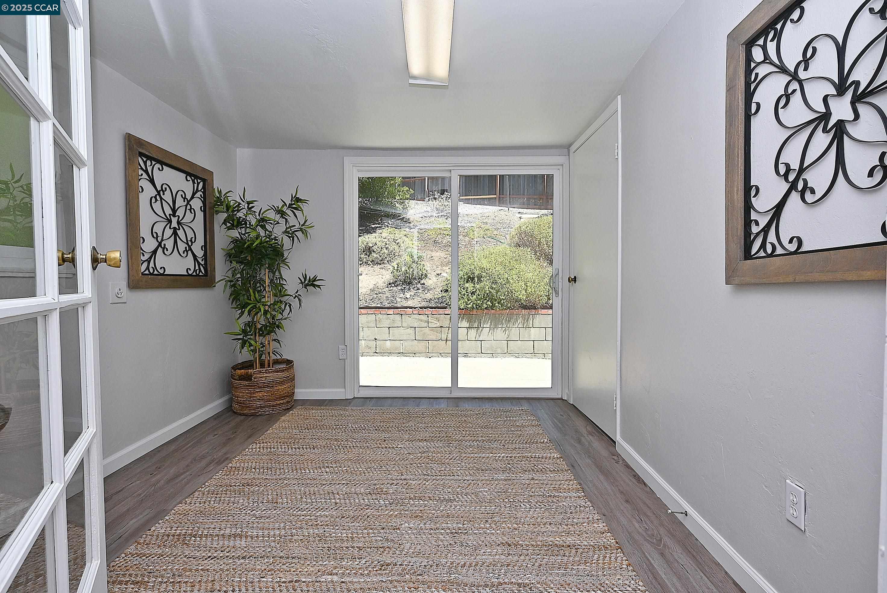 10 Westminster Place, Lafayette, California 94549, 4 Bedrooms Bedrooms, 8 Rooms Rooms,2 BathroomsBathrooms,Residential,For Sale,10 Westminster Place,41105333