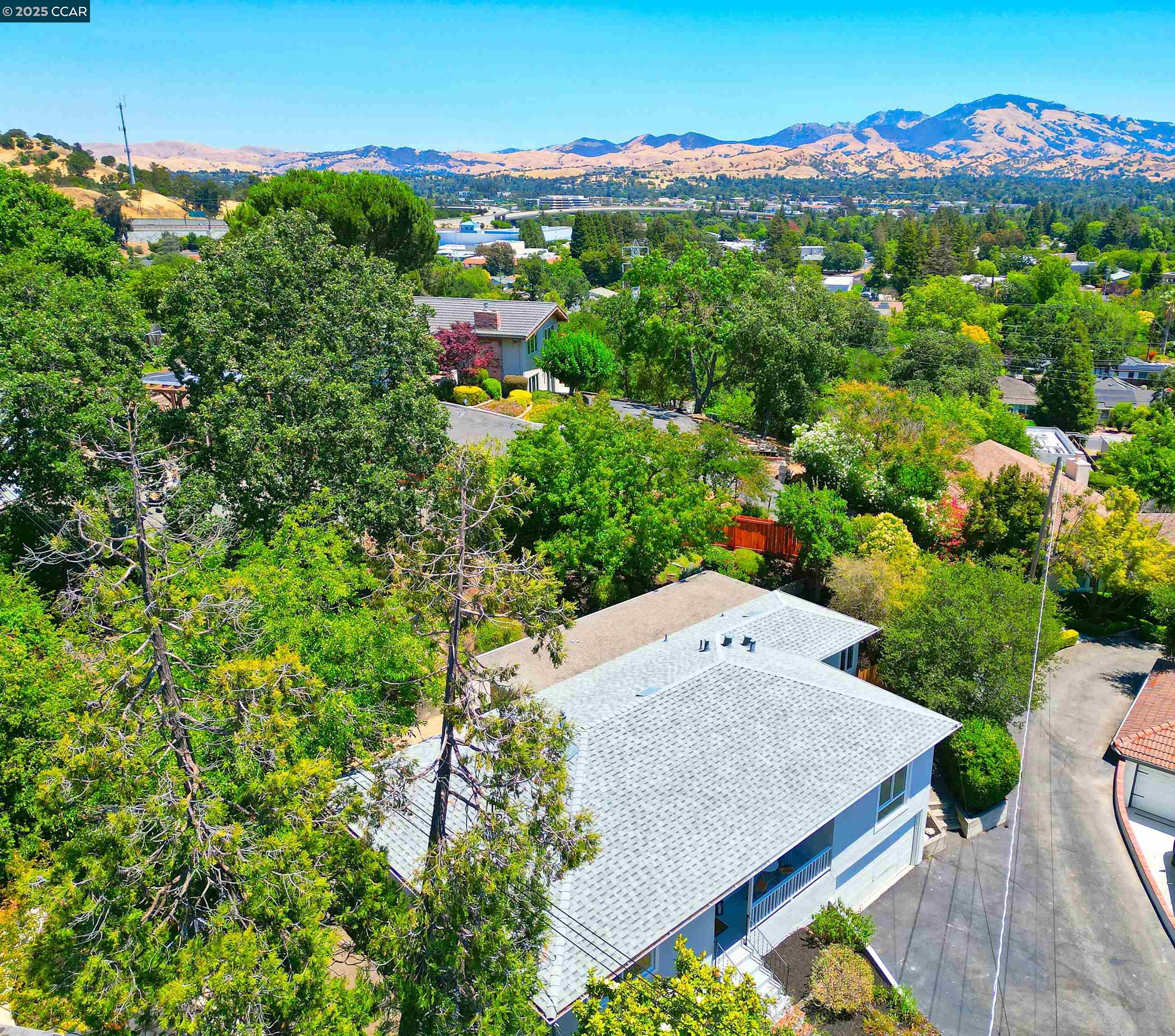 10 Westminster Place, Lafayette, California 94549, 4 Bedrooms Bedrooms, 8 Rooms Rooms,2 BathroomsBathrooms,Residential,For Sale,10 Westminster Place,41105333