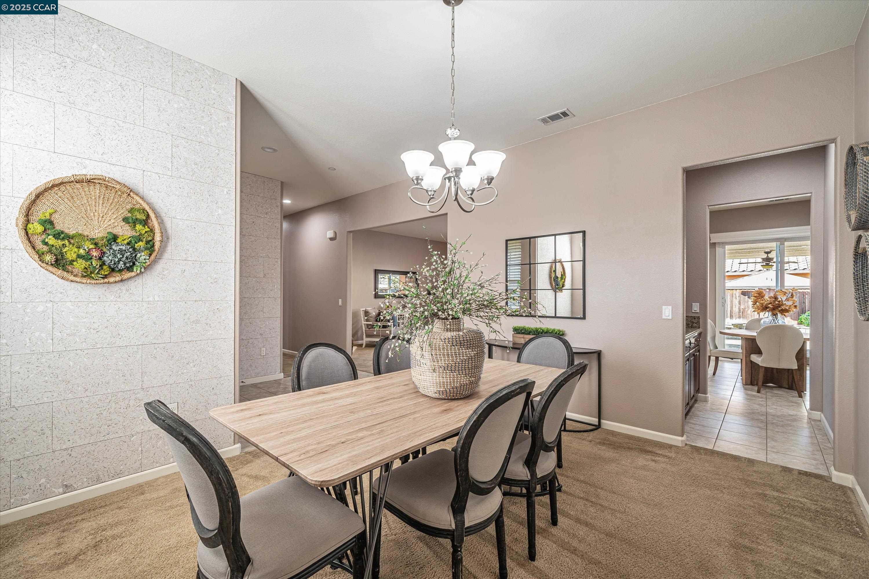 Detail Gallery Image 6 of 39 For 6432 Laurel Creek Pl, Livermore,  CA 94551 - 4 Beds | 3 Baths